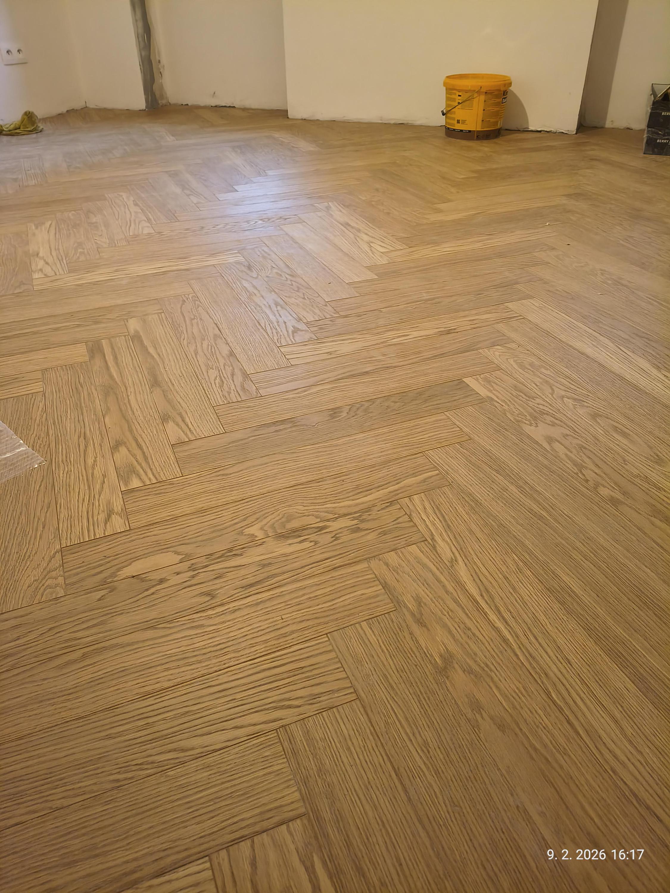 Podlahář Mykola Romaniuk foto 3