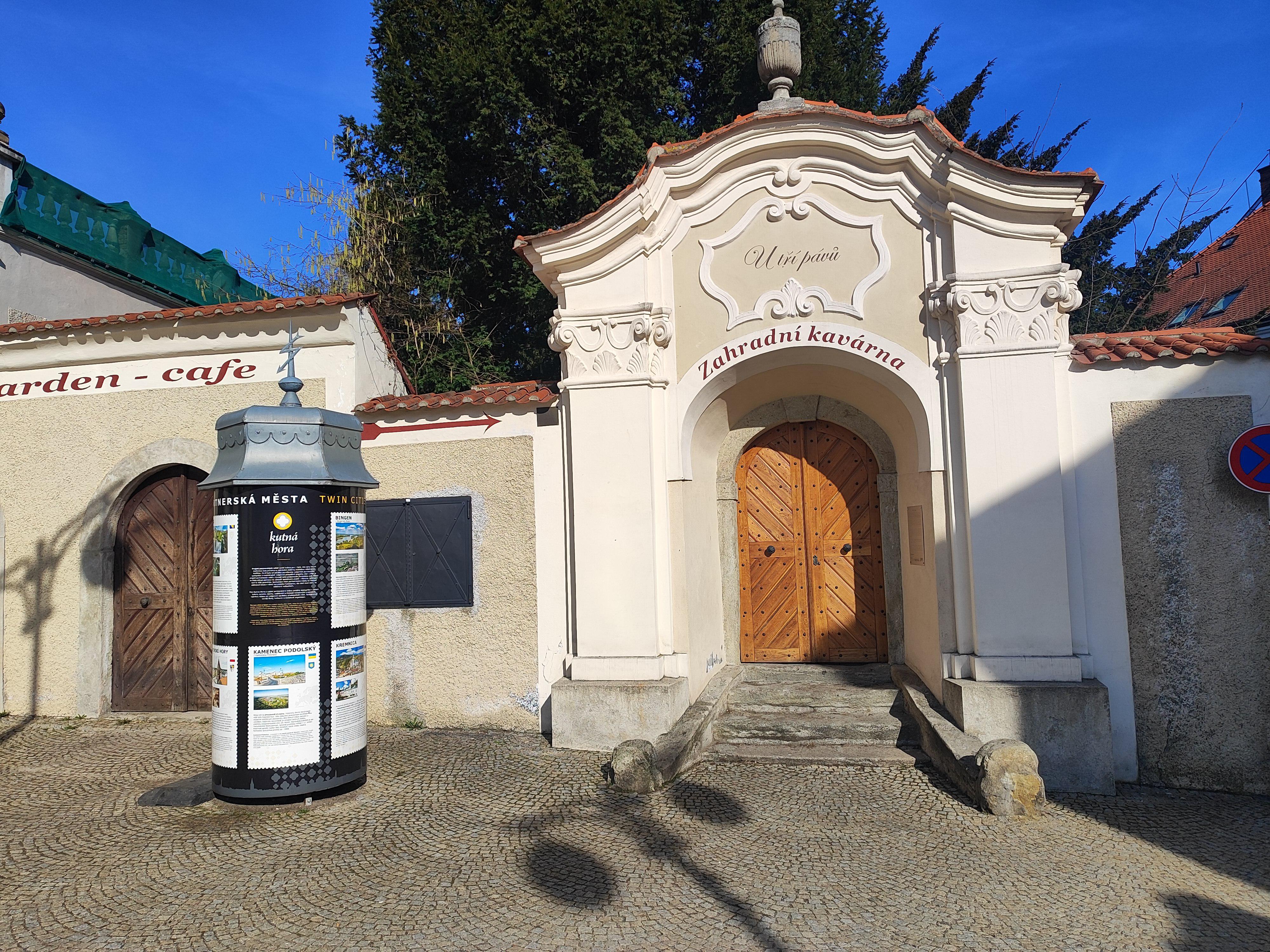 Kavárna U Tří pávů