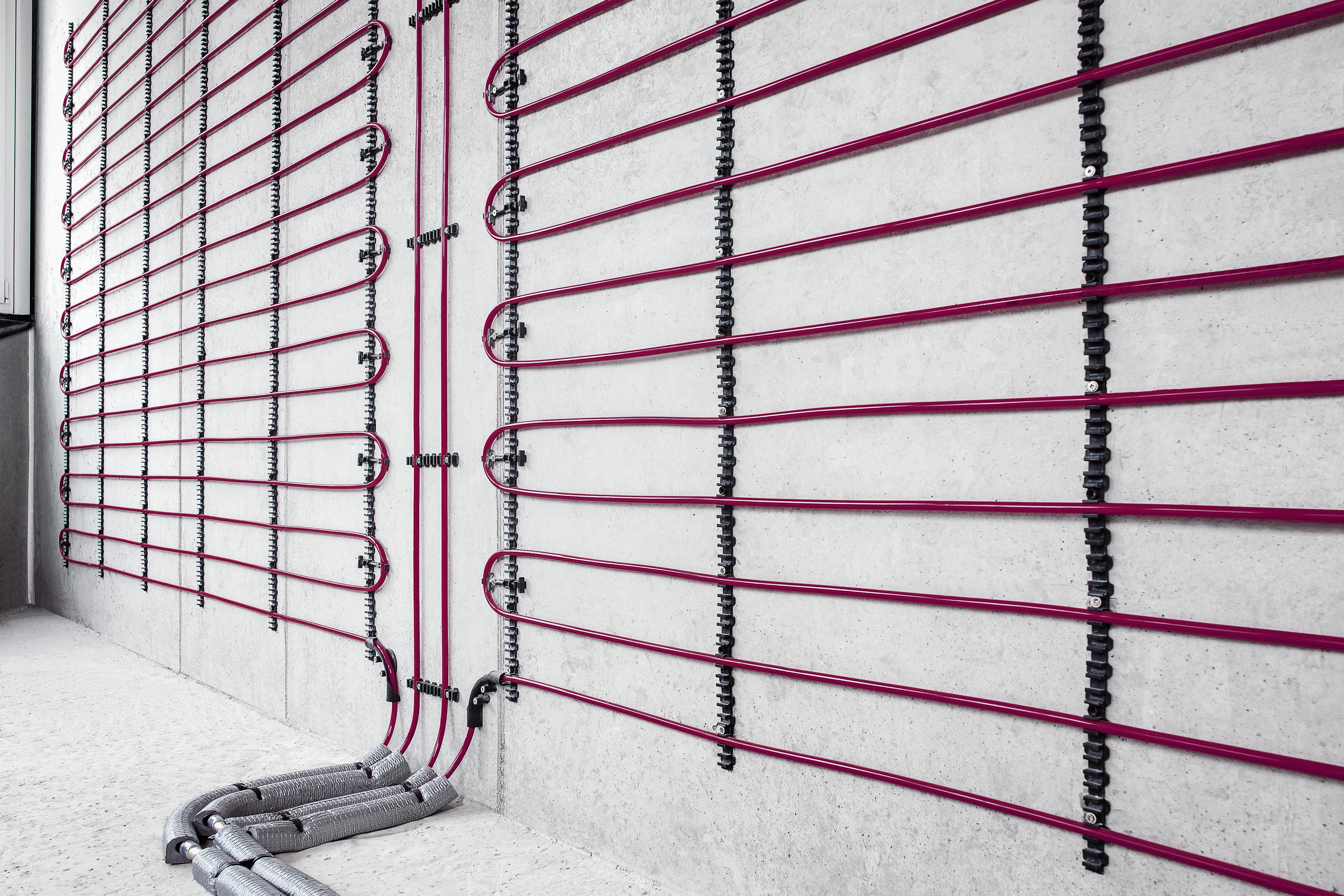 Stěnové a stropní vytápění a chlazení REHAU