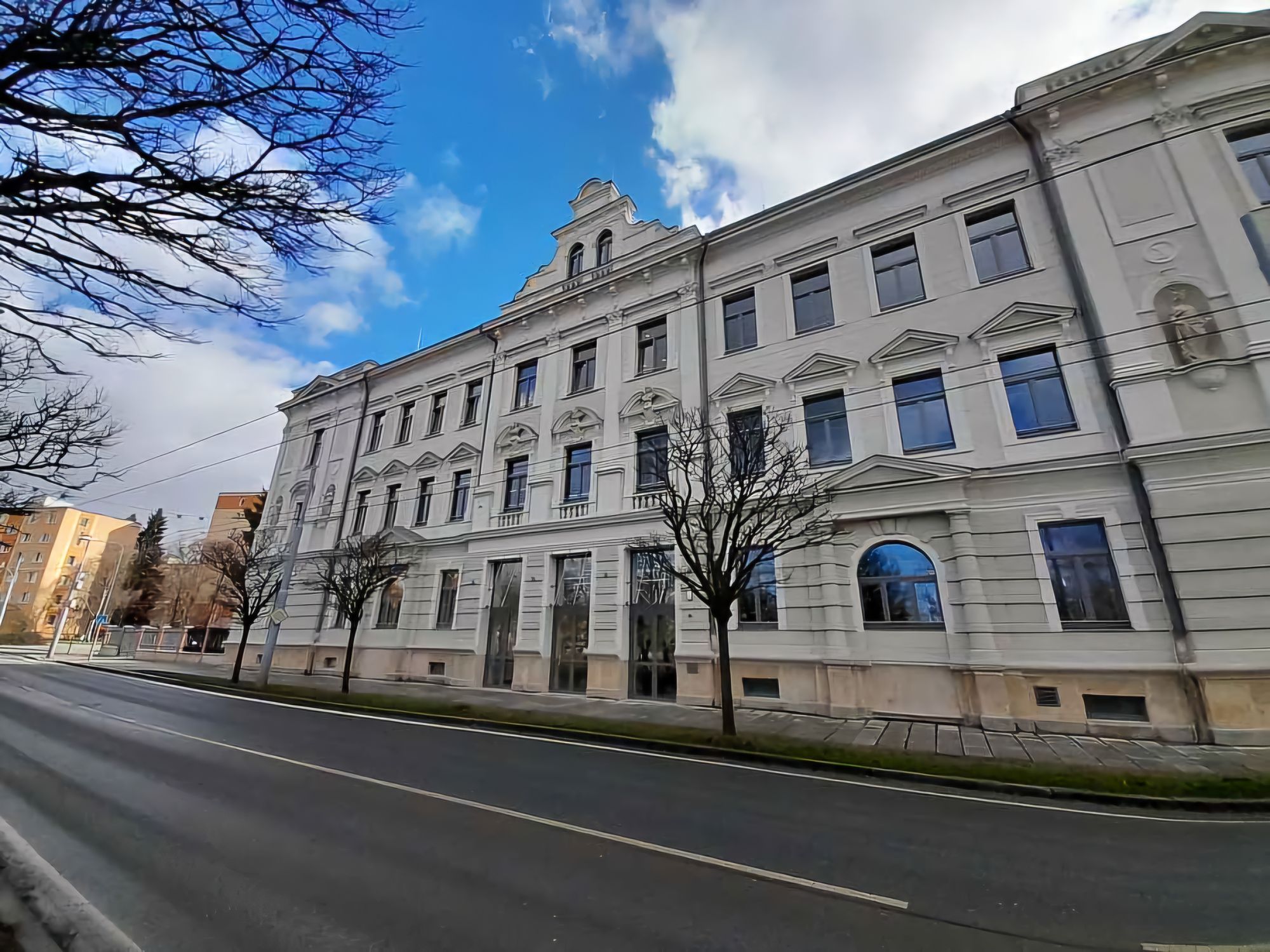 Úřad městského obvodu Plzeň 4 foto 3