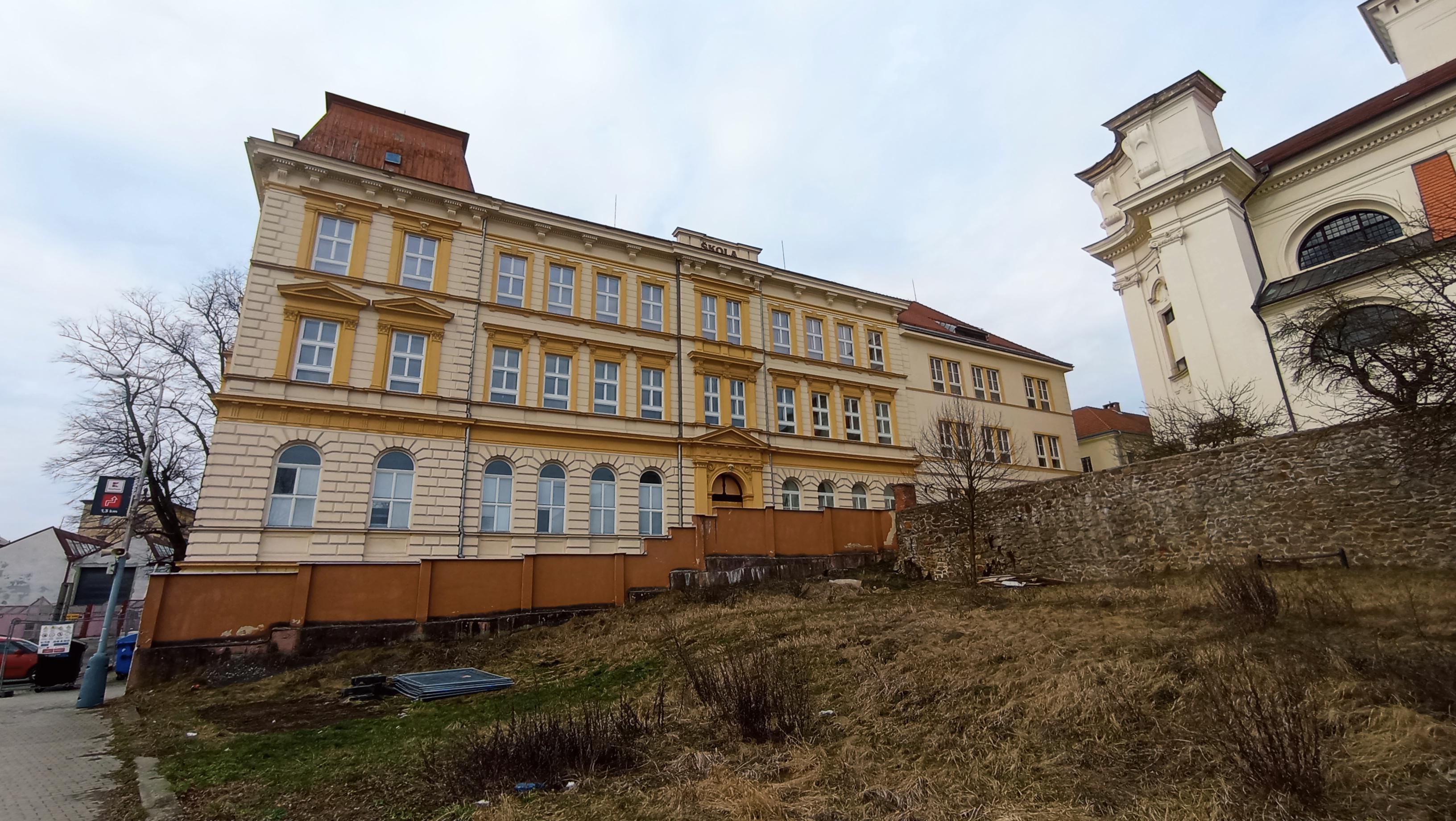 ZŠ Moravská Třebová, Kostelní náměstí foto 3