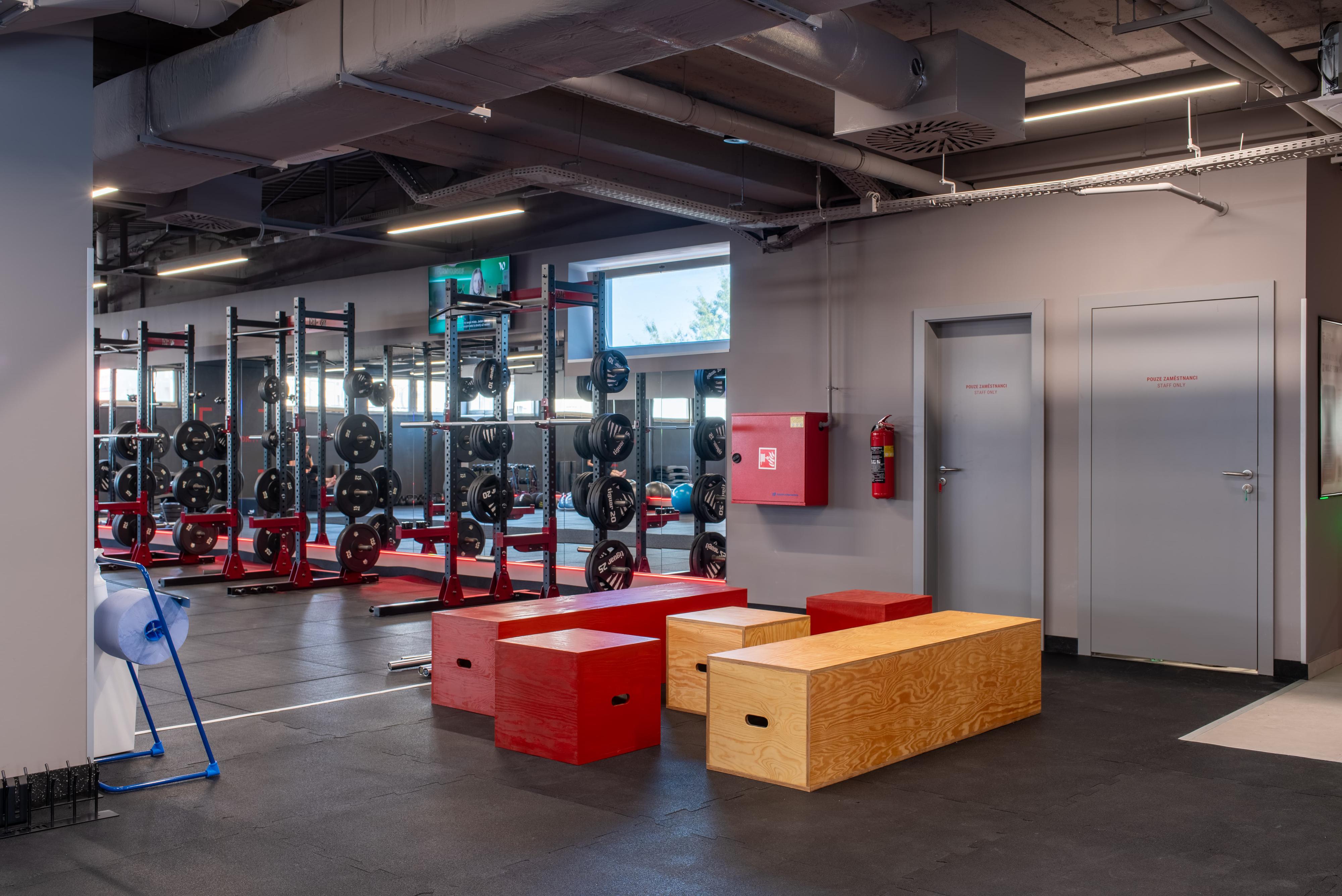 Form Factory Fitness Clubs foto 4
