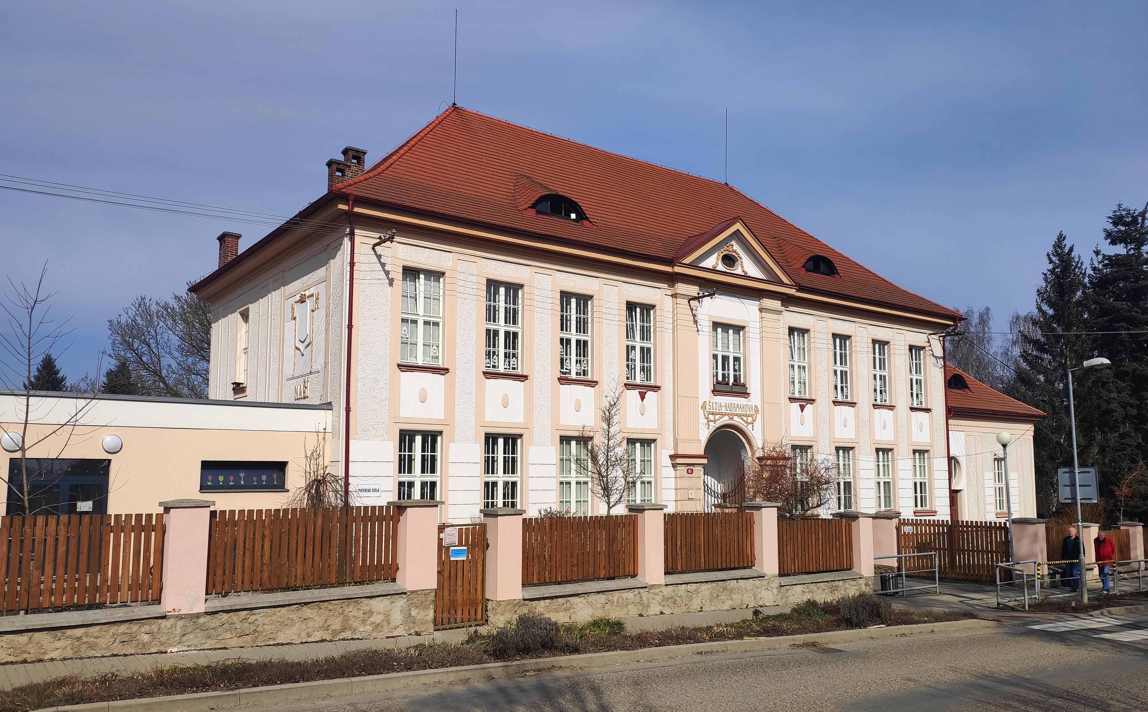 Základní škola a mateřská škola Starý Plzenec, Sedlec 81 foto 3