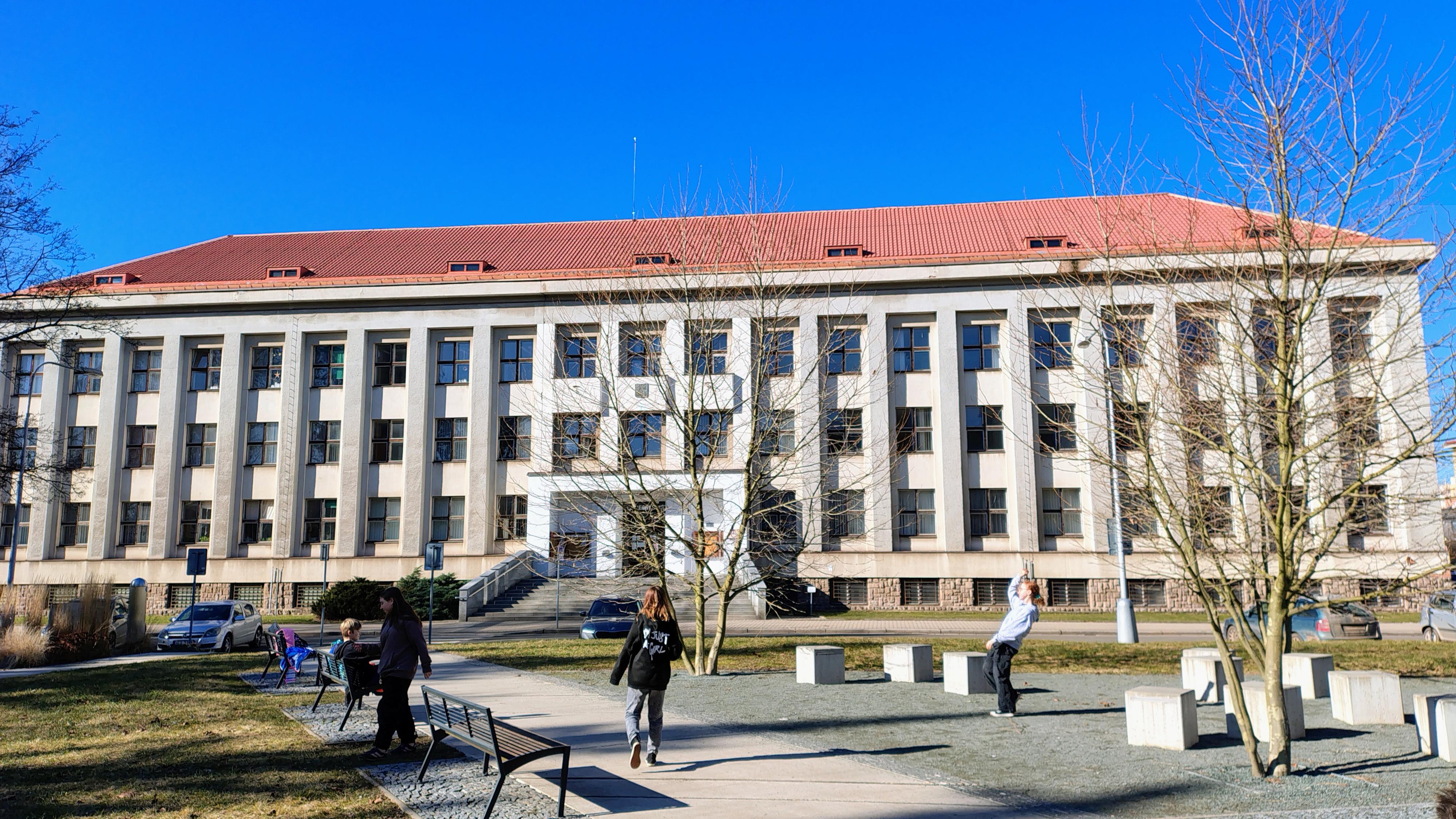 Státní pozemkový úřad foto 2