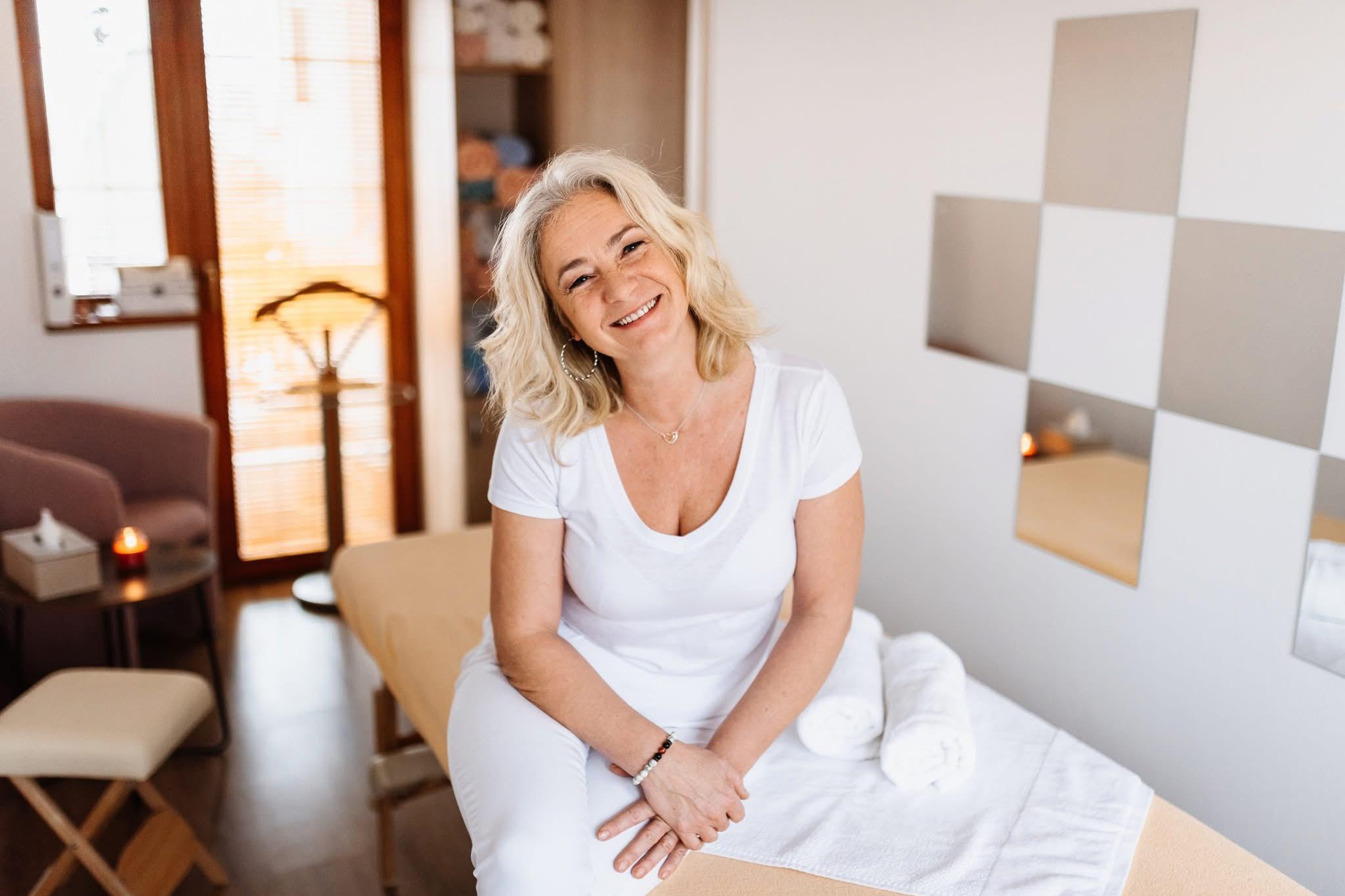 Terapie dotekem Alena Myšáková