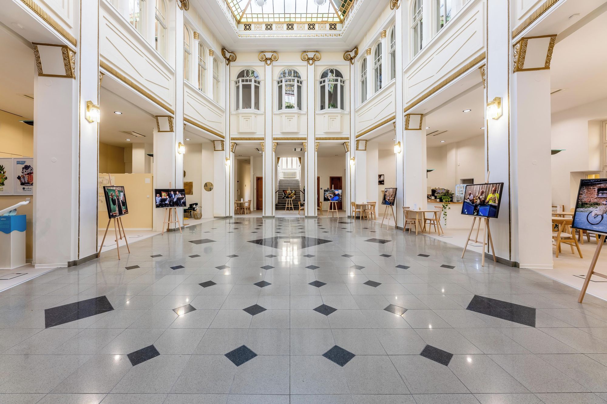 Galerie Dolní foto 2