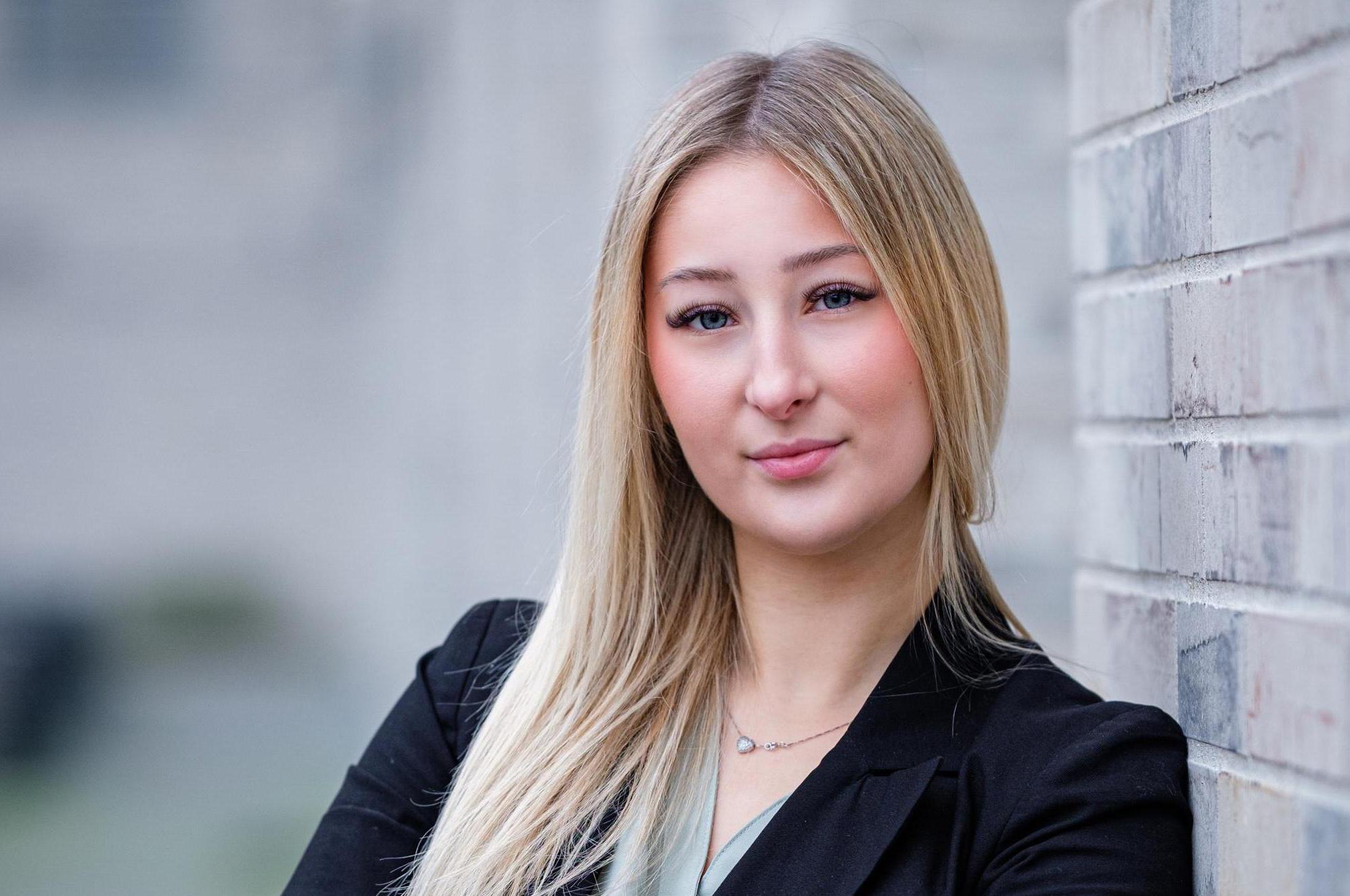 Veronika Klofáčová - Realitní makléřka