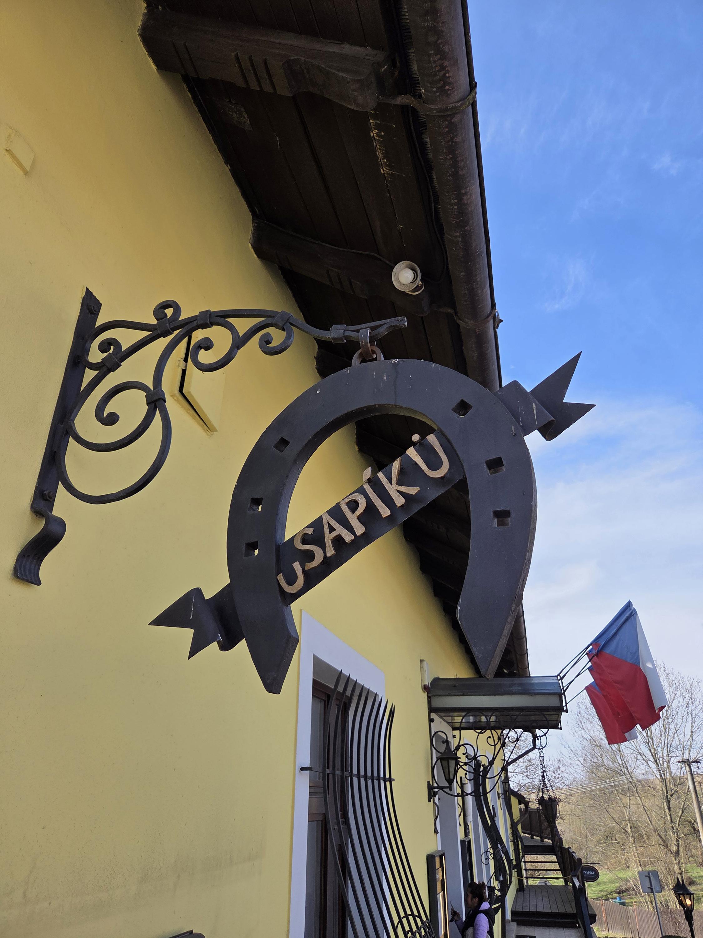 Restaurace a penzion U Sapíků, s.r.o. foto 2
