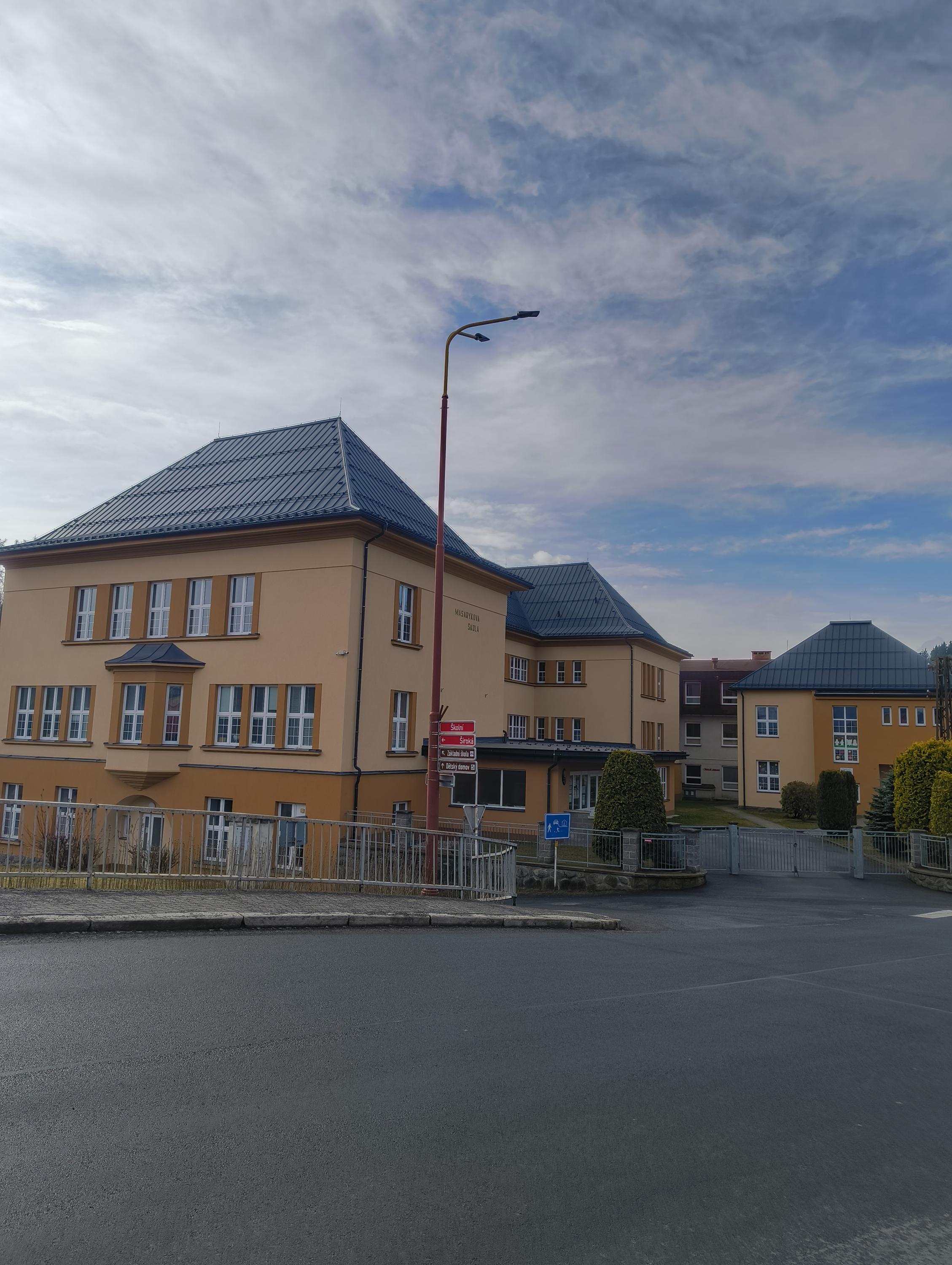 Základní škola a mateřská škola Štíty, okres Šumperk foto 3