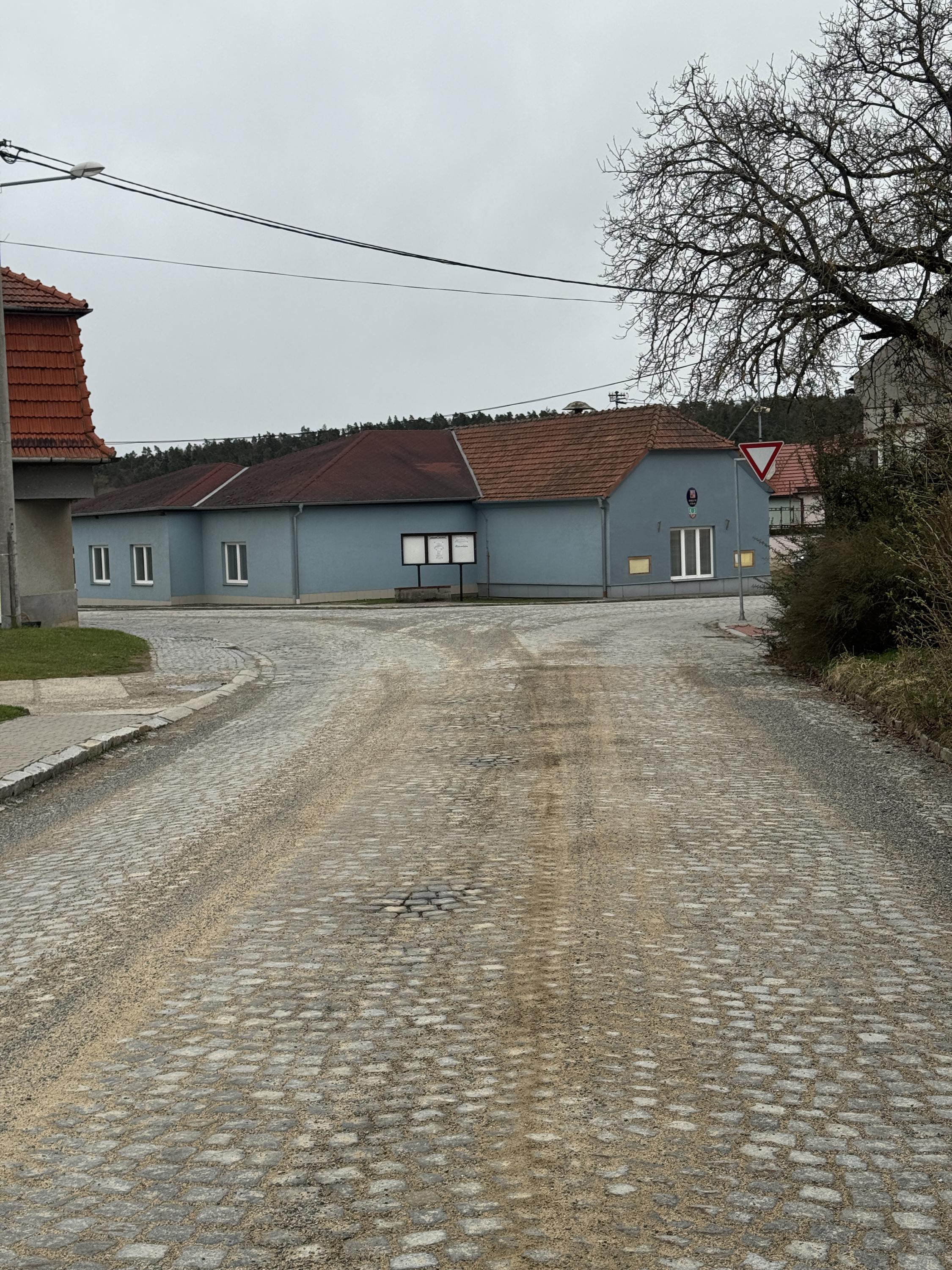 Podivice - obecní úřad foto 4