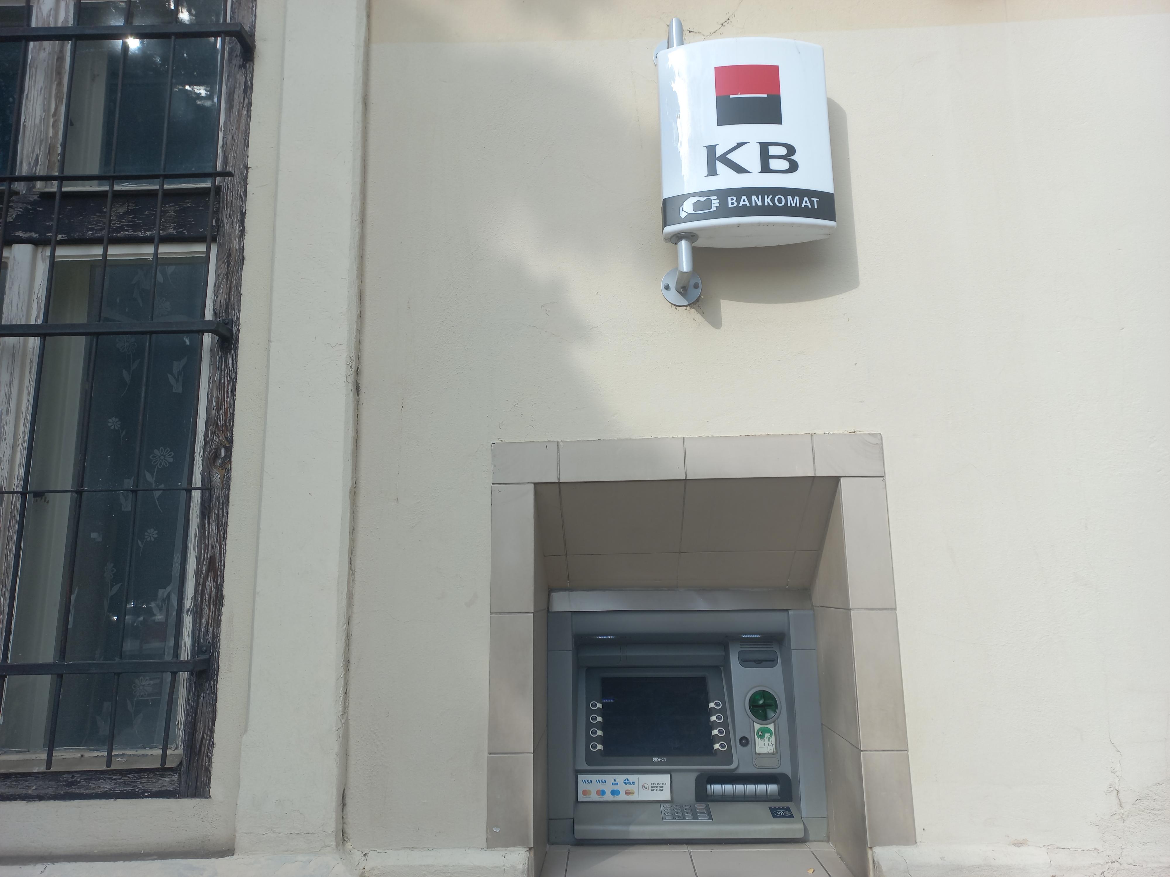 Bankomat Komerční banky foto 2