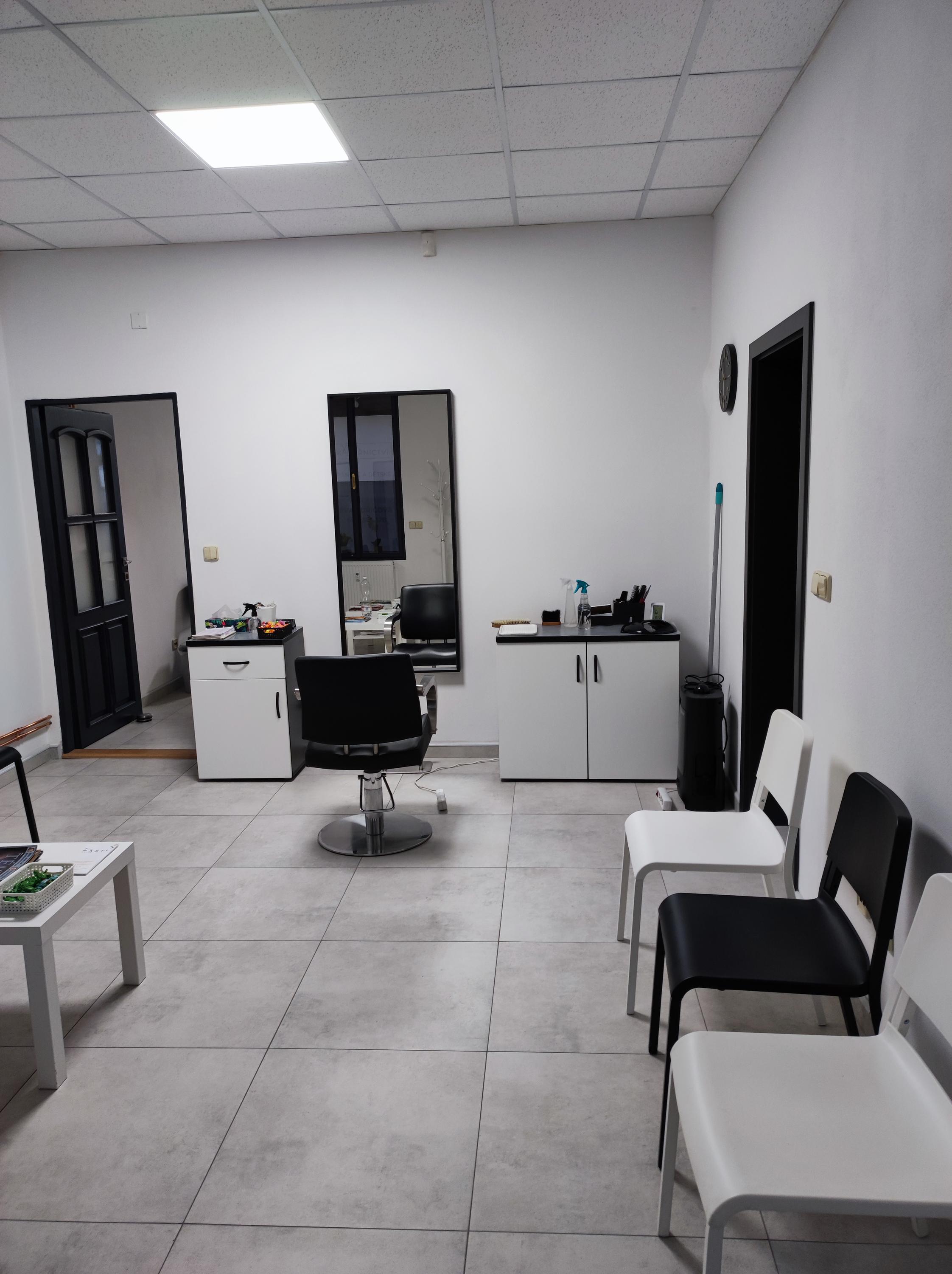 Kadeřnictví pánské a dětské bez objednání- Eva Buřičová foto 3