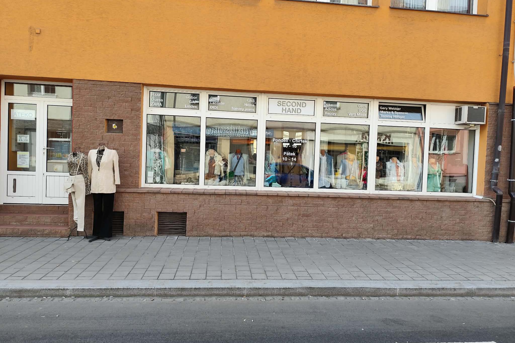 Second-Hand Monika Kasanová