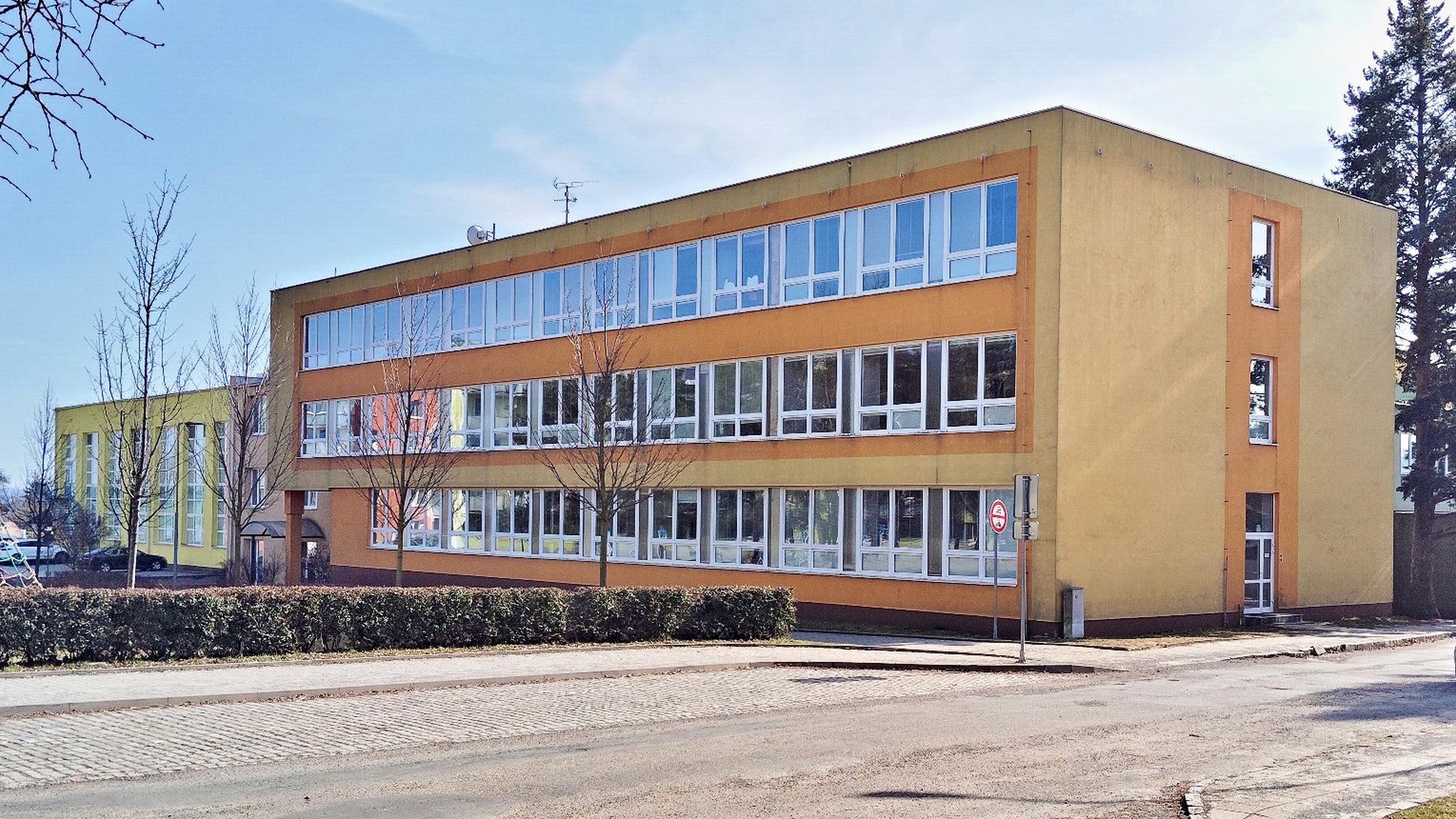 Základní škola Okříšky, příspěvková organizace foto 5