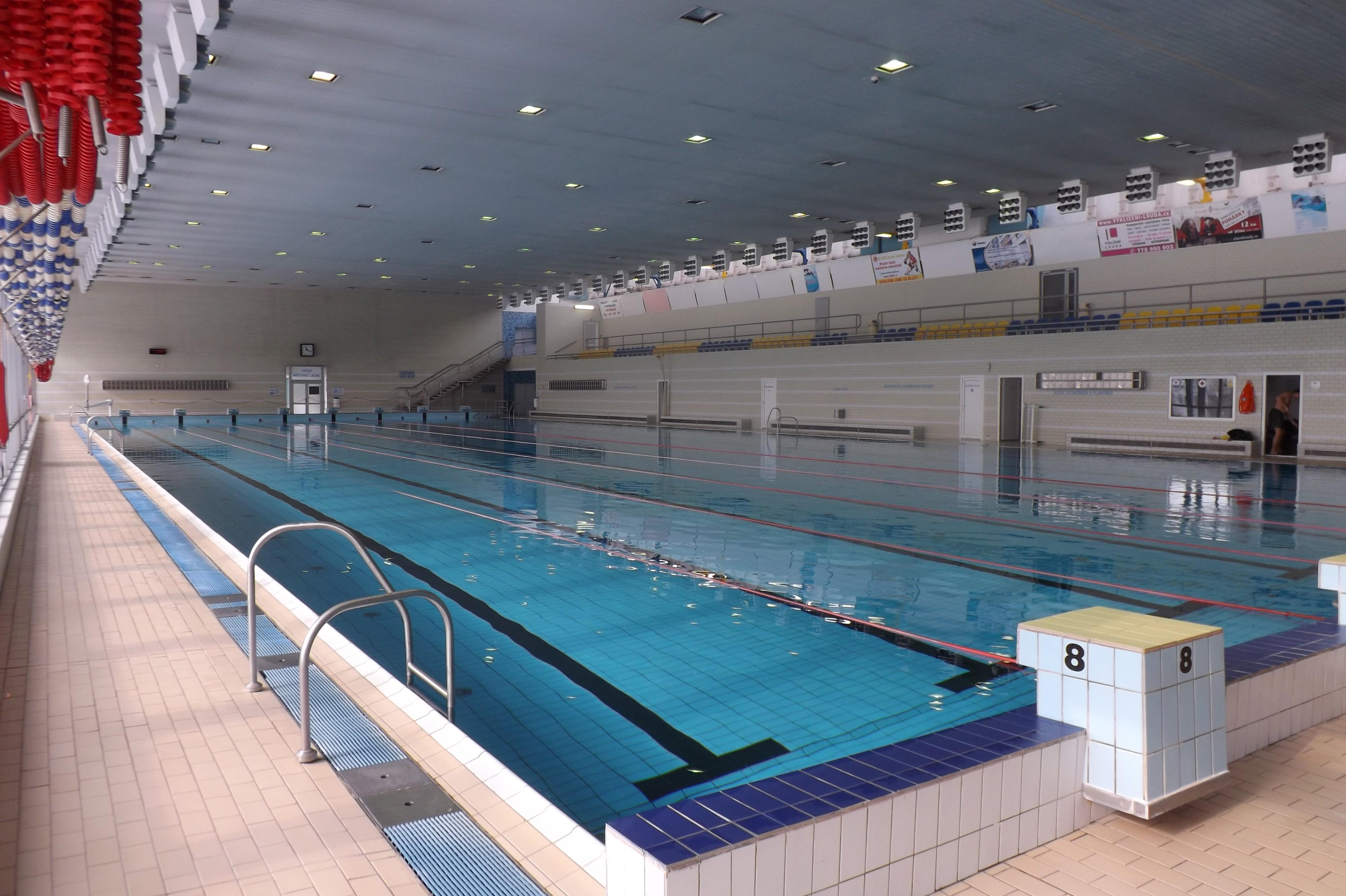 Plavecký bazén města Chrudim foto 1