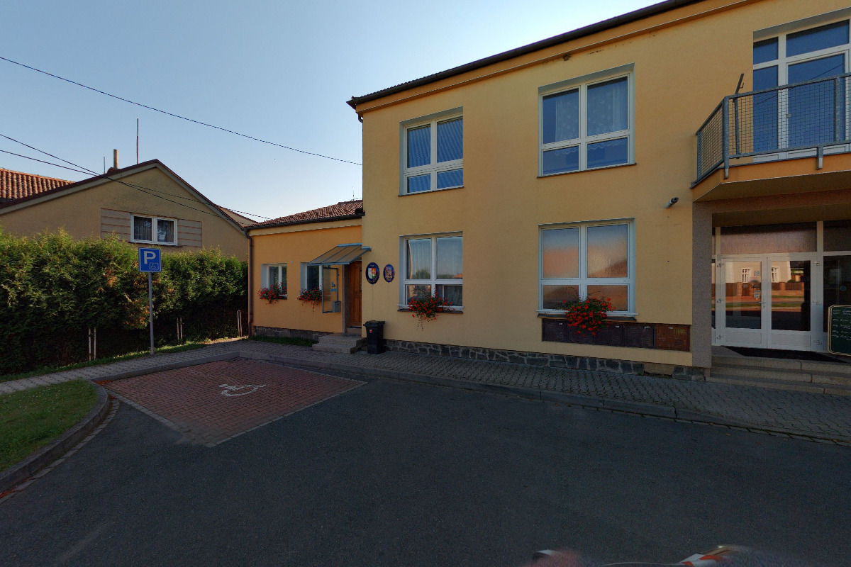 Horní Bělá - obecní úřad foto 1