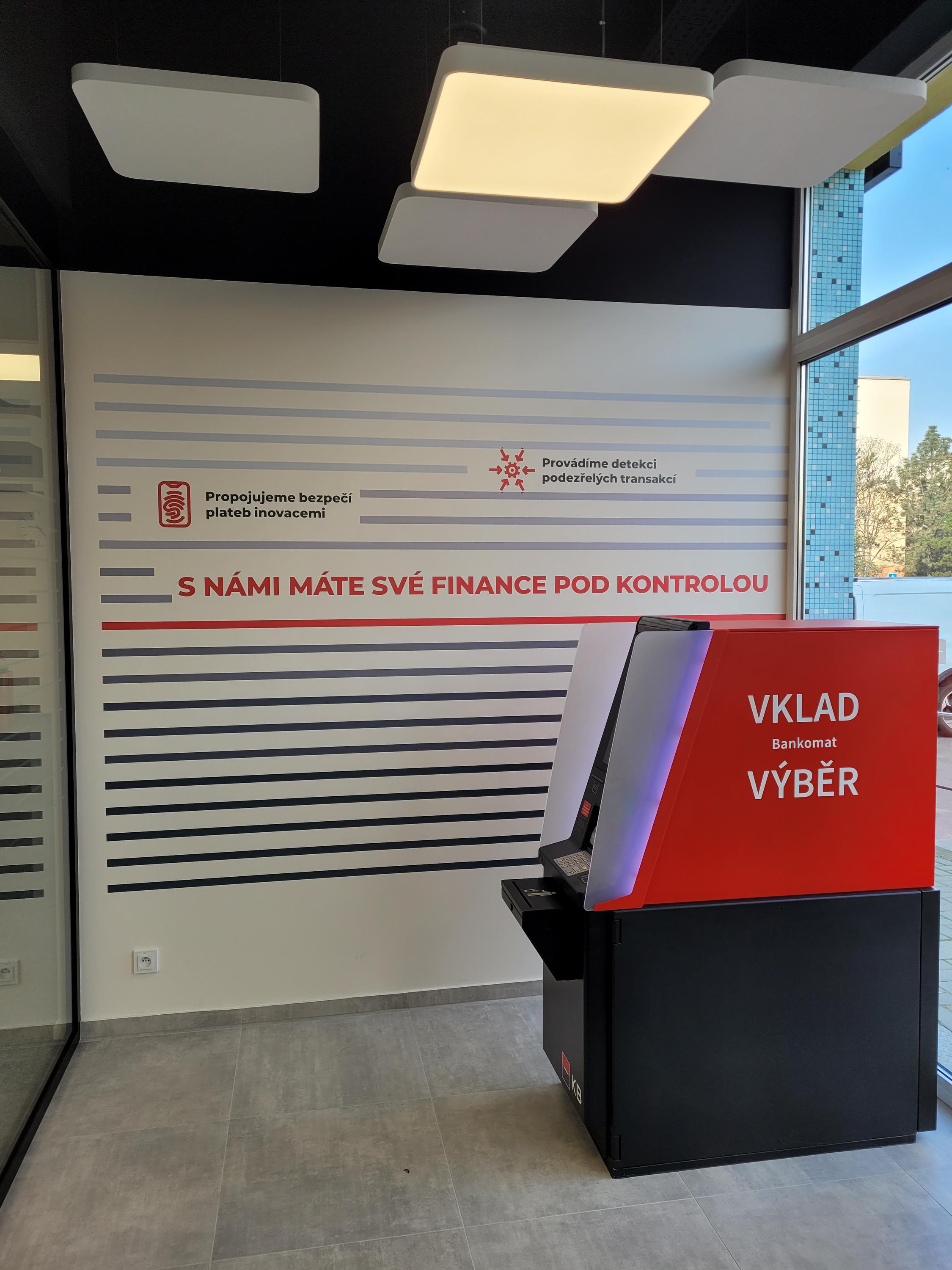 Bankomat Komerční banky foto 2