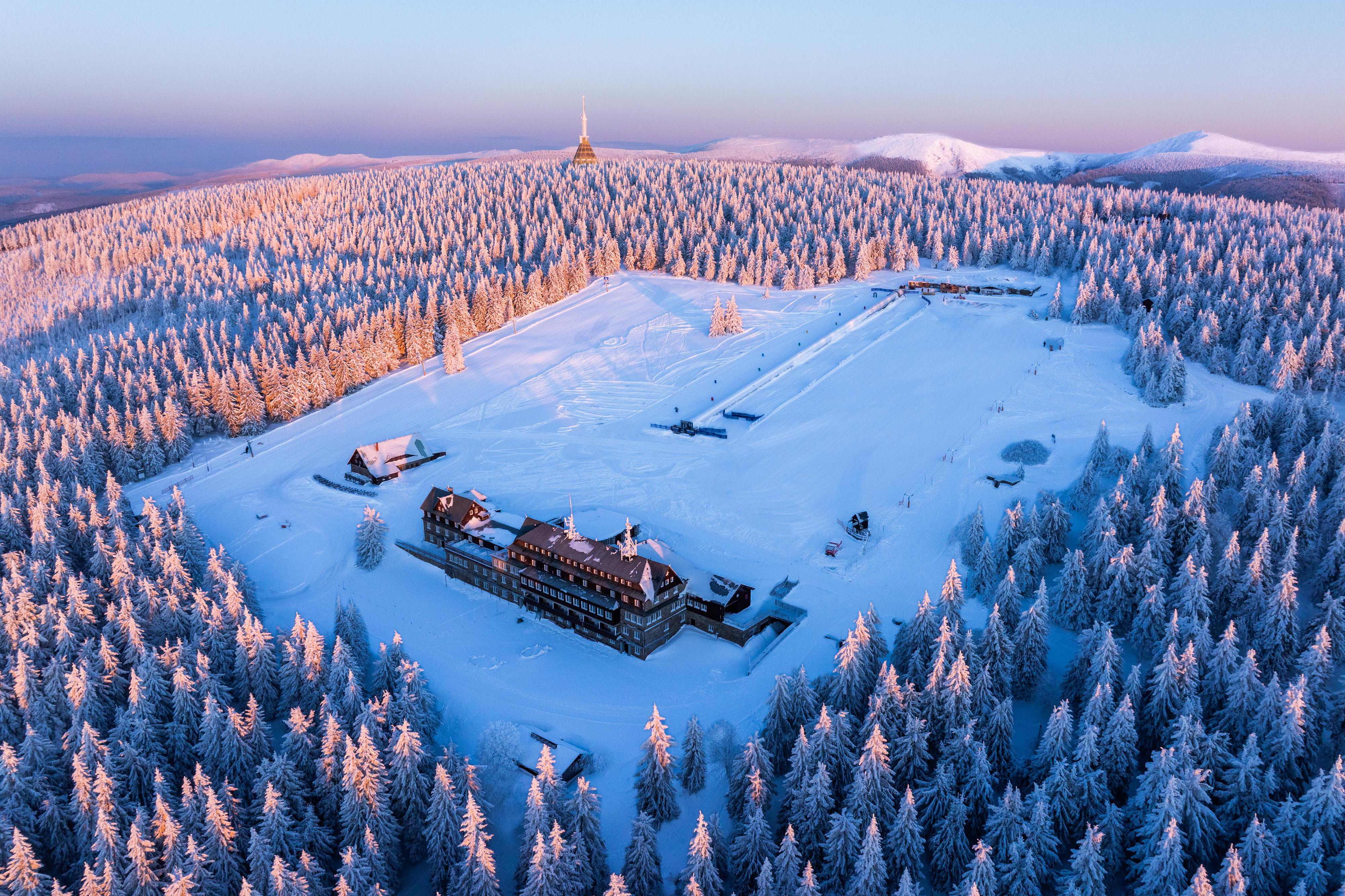 Lyžařská škola & Půjčovna Panorama park | SkiResort Live