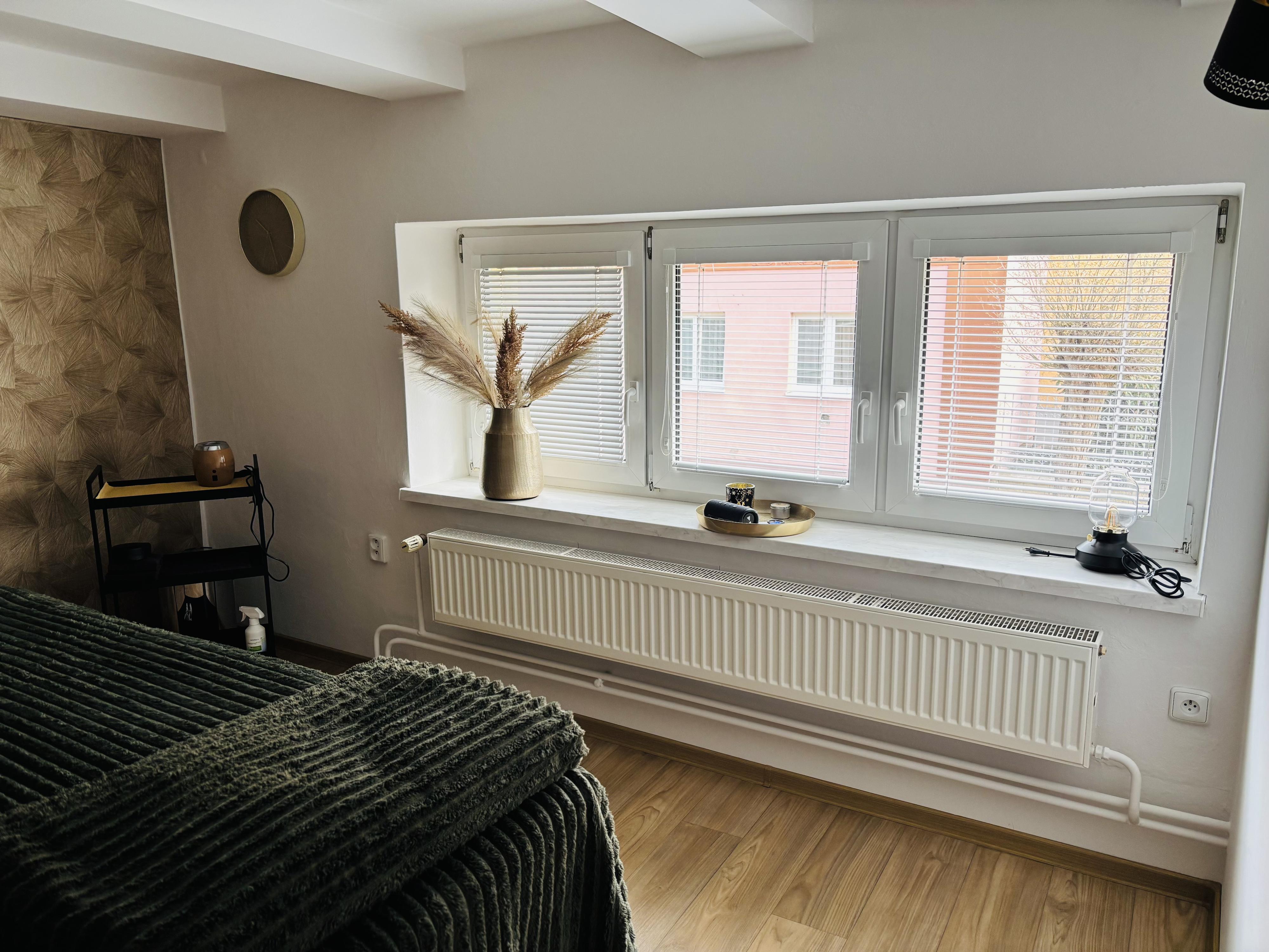 Přijď na masáž foto 3