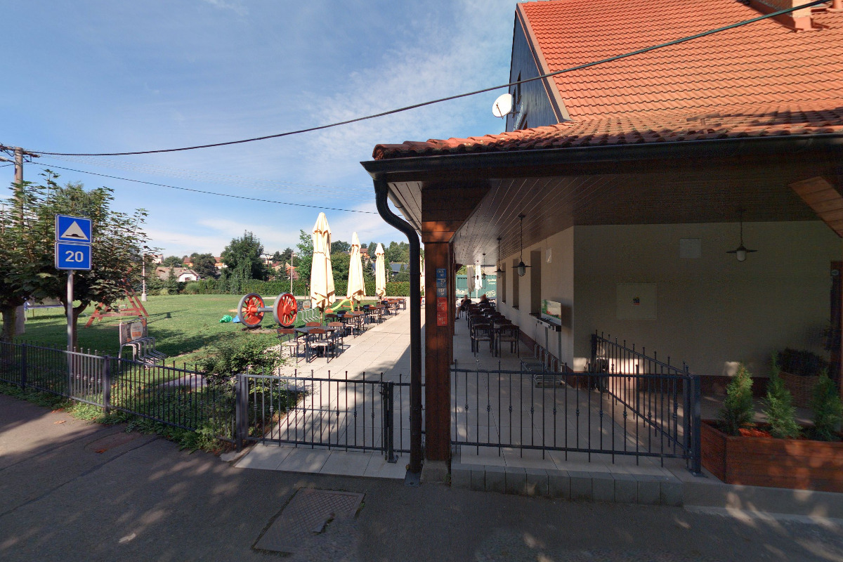 Hostinec a penzion Staré Nádraží - Nabíjecí stanice pro elektrokola foto 2