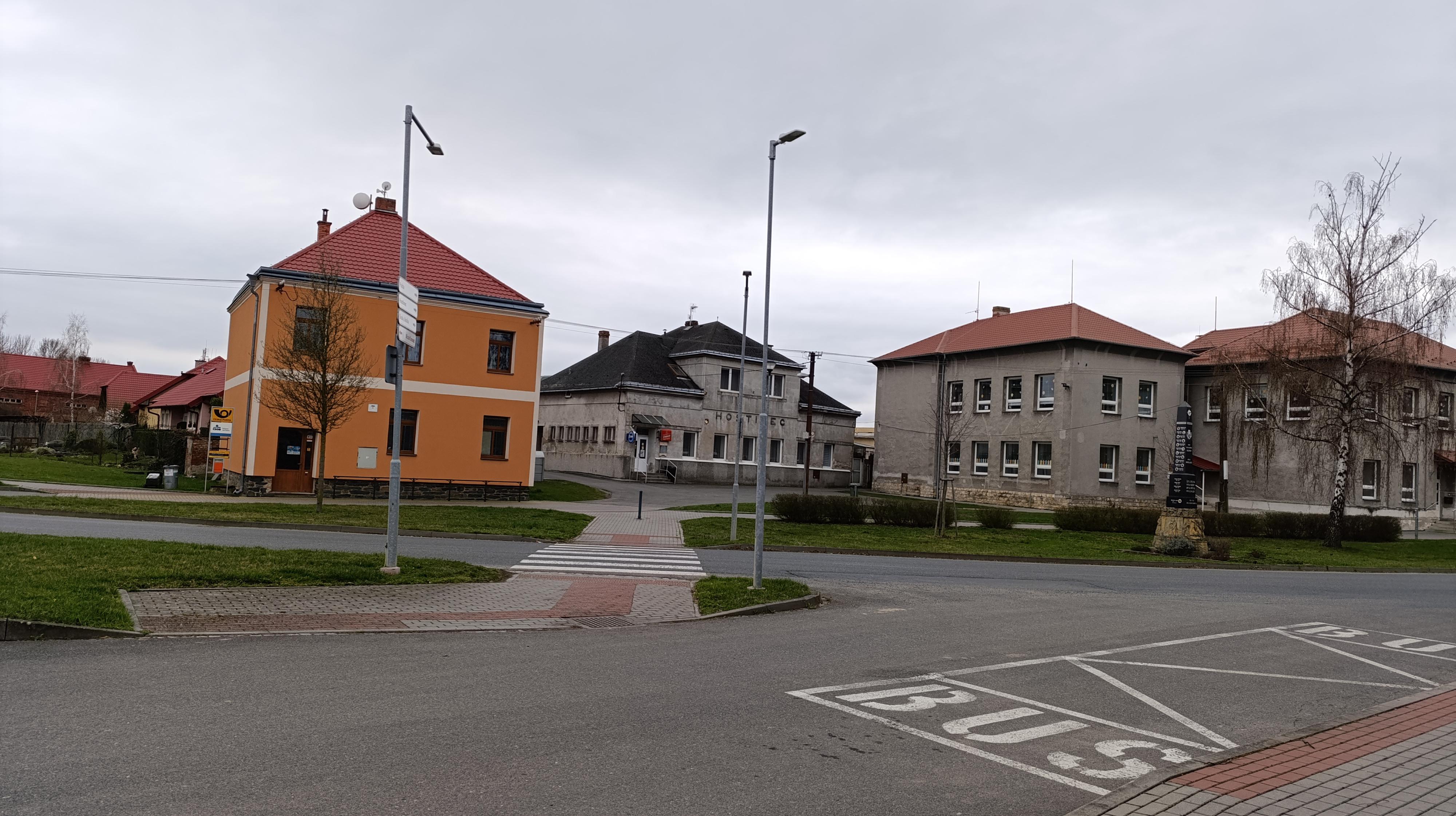 ZŠ a MŠ Vlkoš foto 2