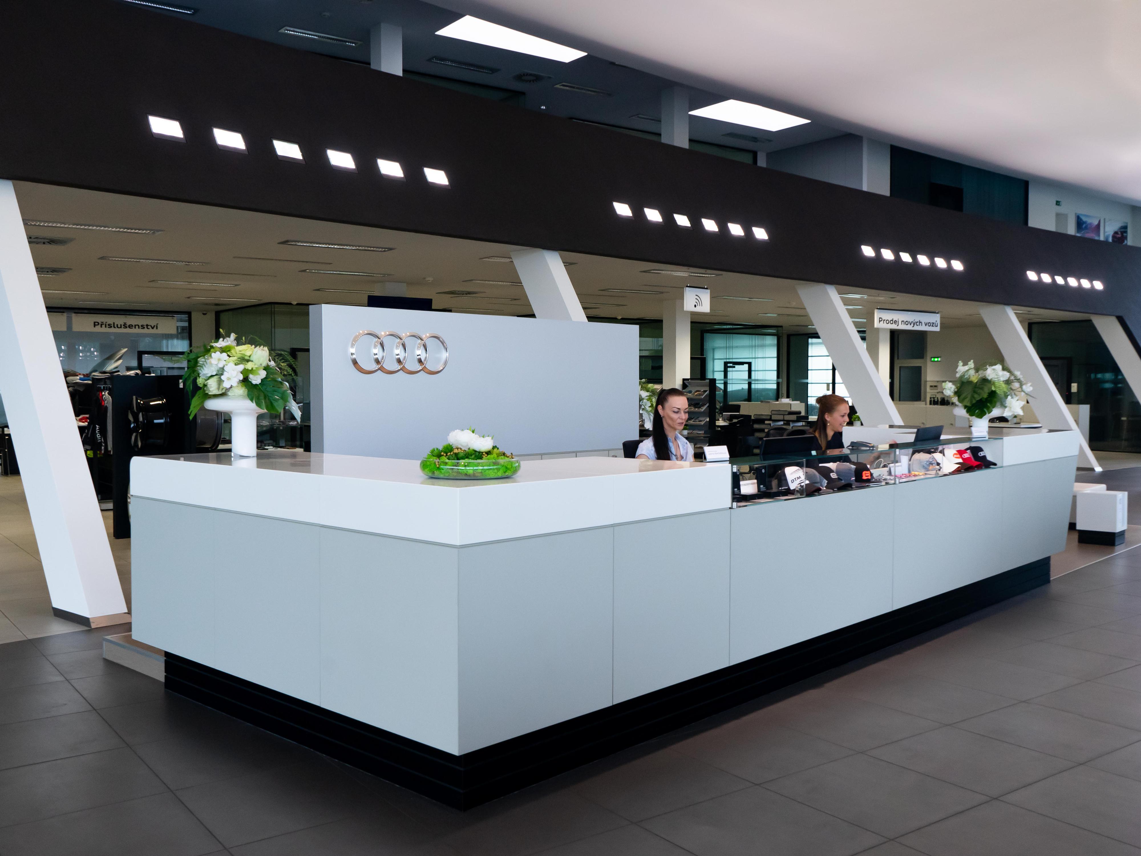 TOP CENTRUM car - Audi foto 4