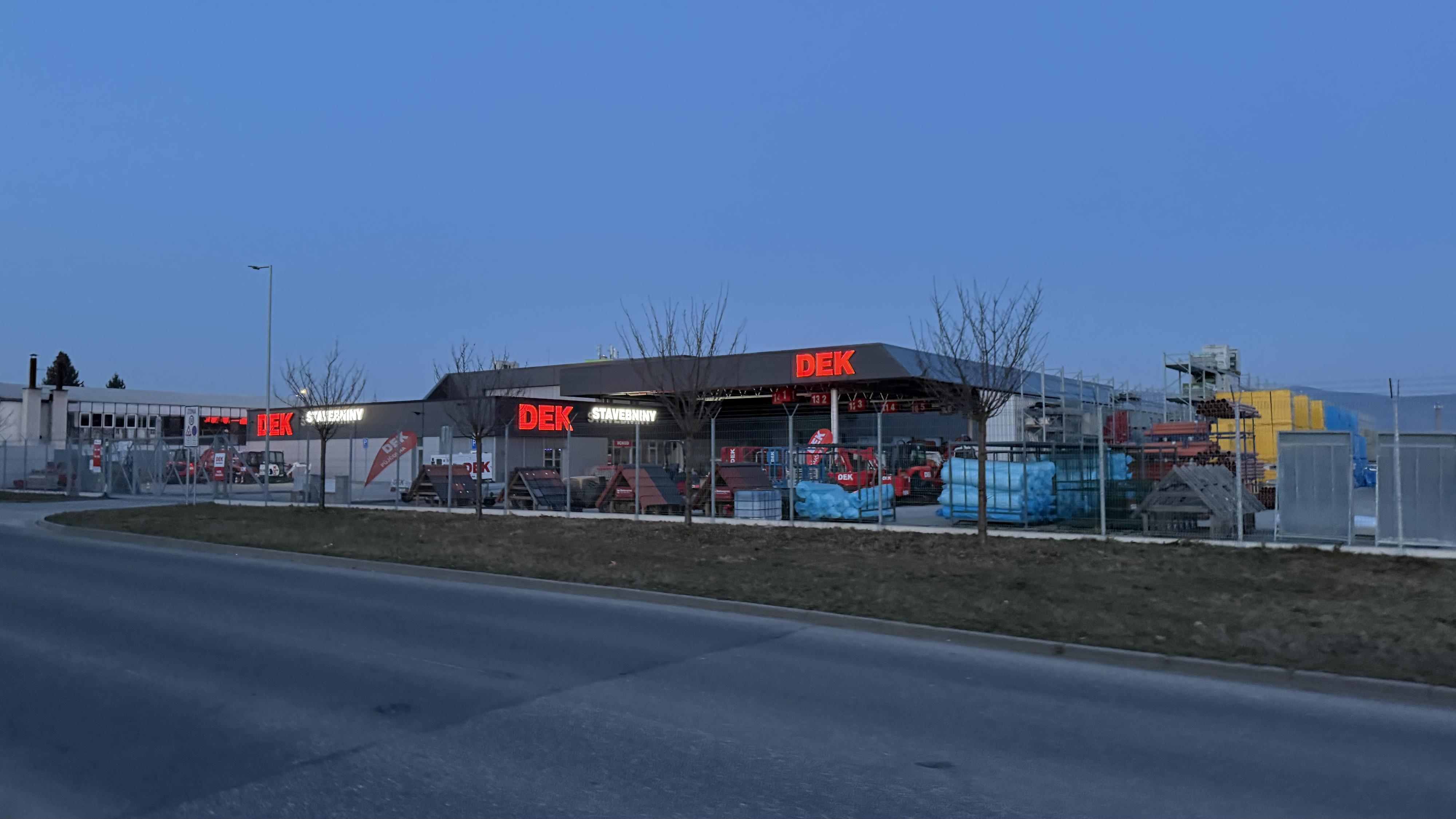 Stavebniny DEK foto 4