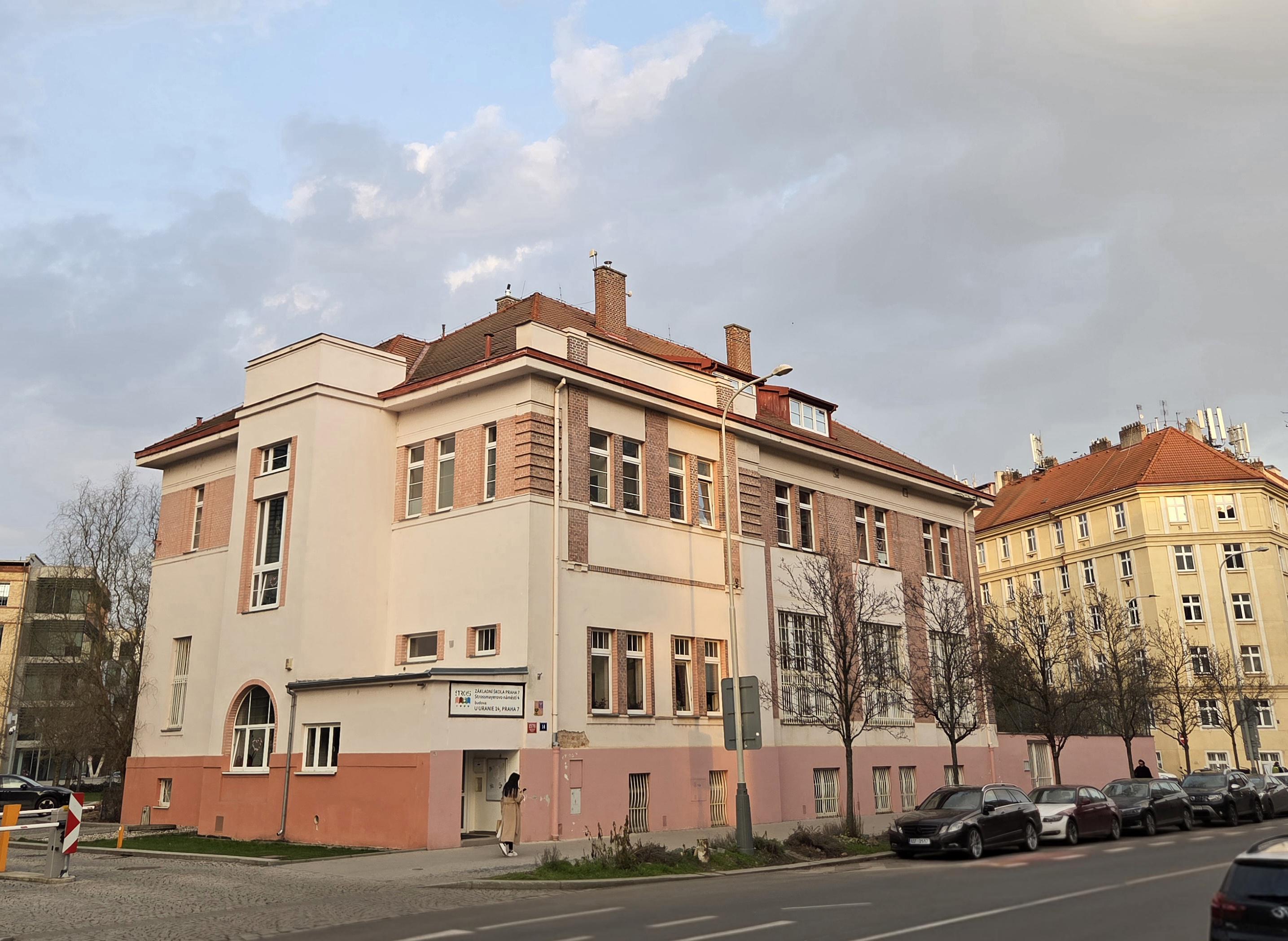 ZŠ Praha 7, U Uranie foto 5