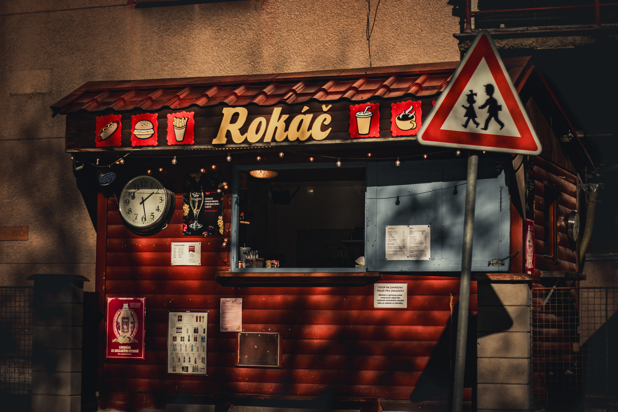 ROKÁČ - stánek s občerstvením foto 4