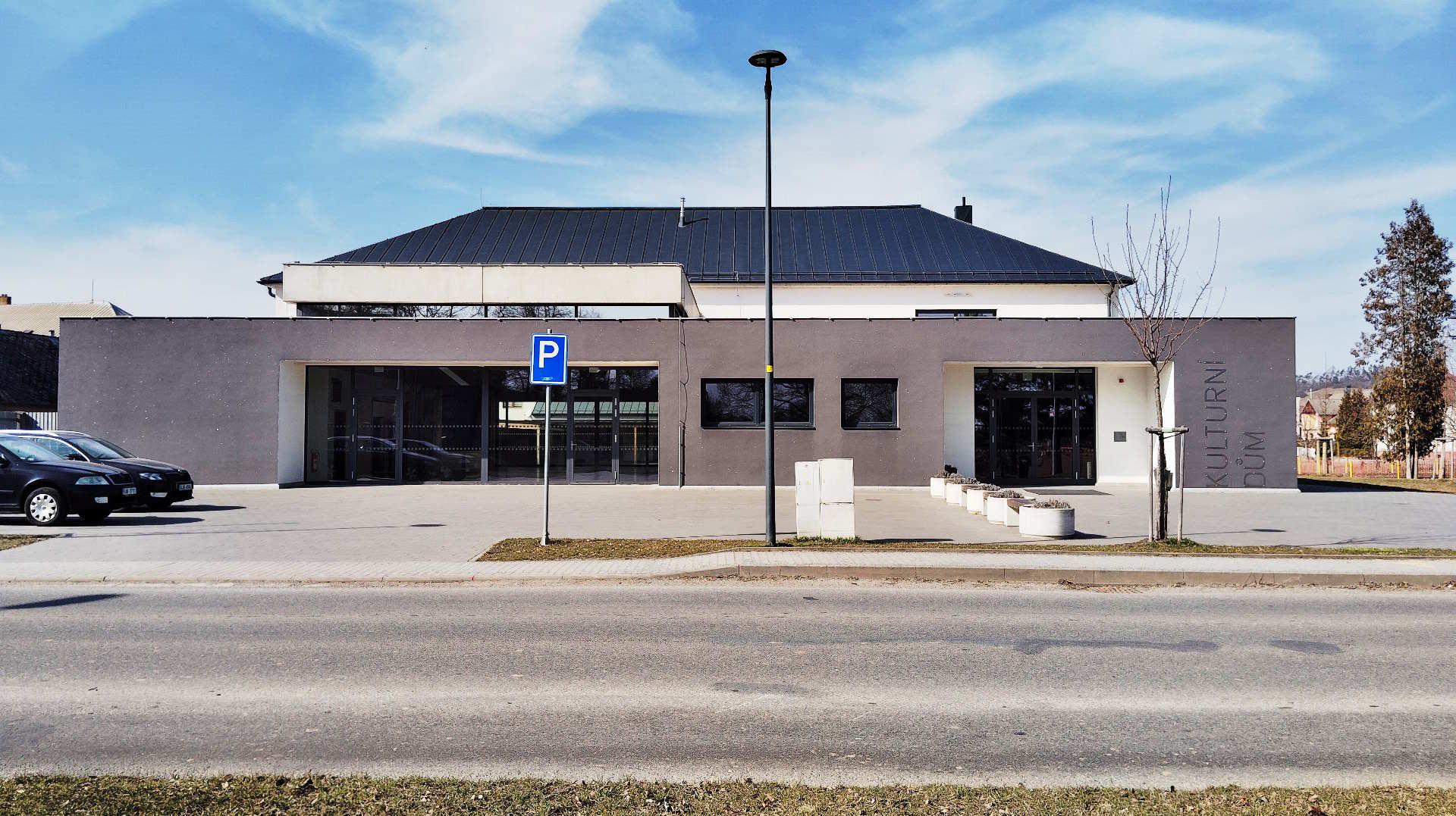 Kulturní dům Okříšky foto 3