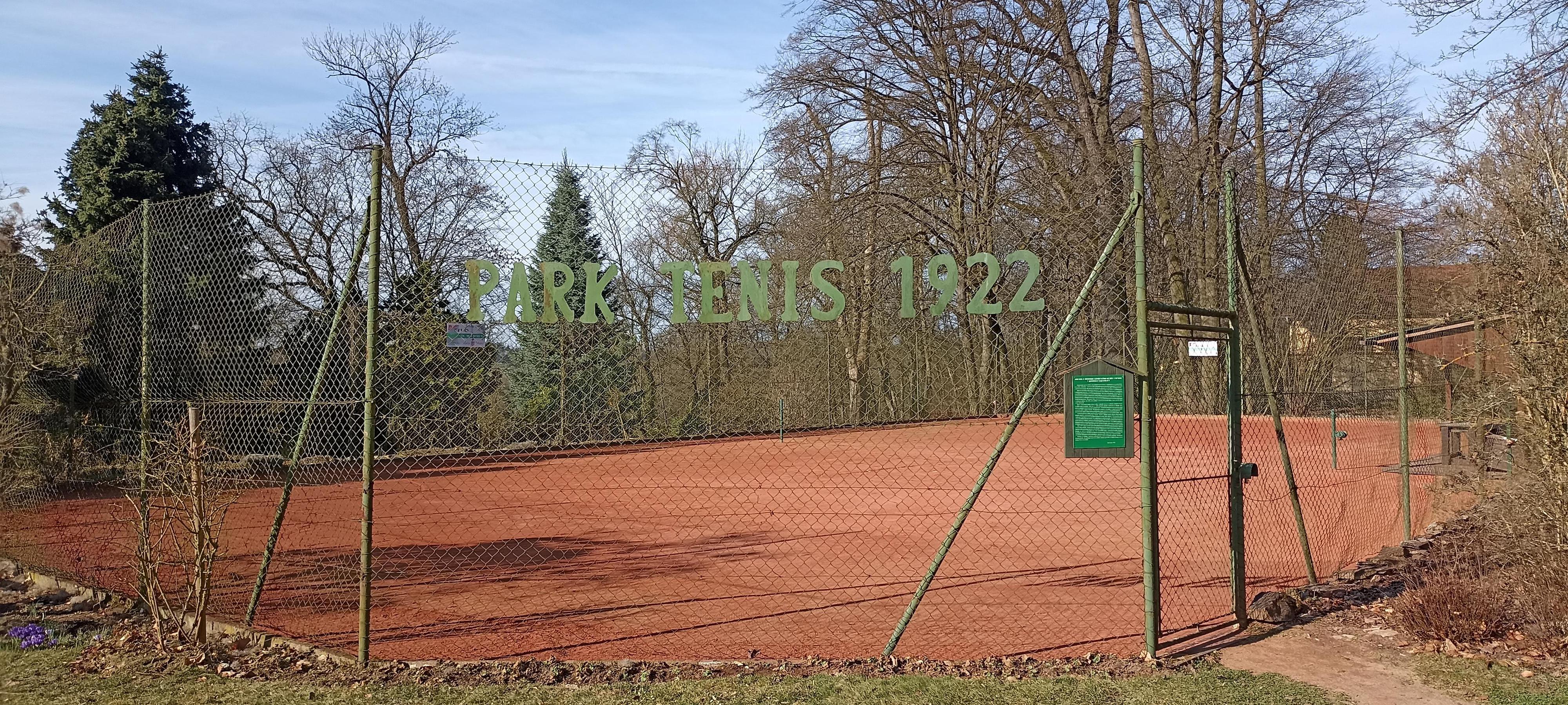 Tenisový kurt U Nového Zámku foto 3