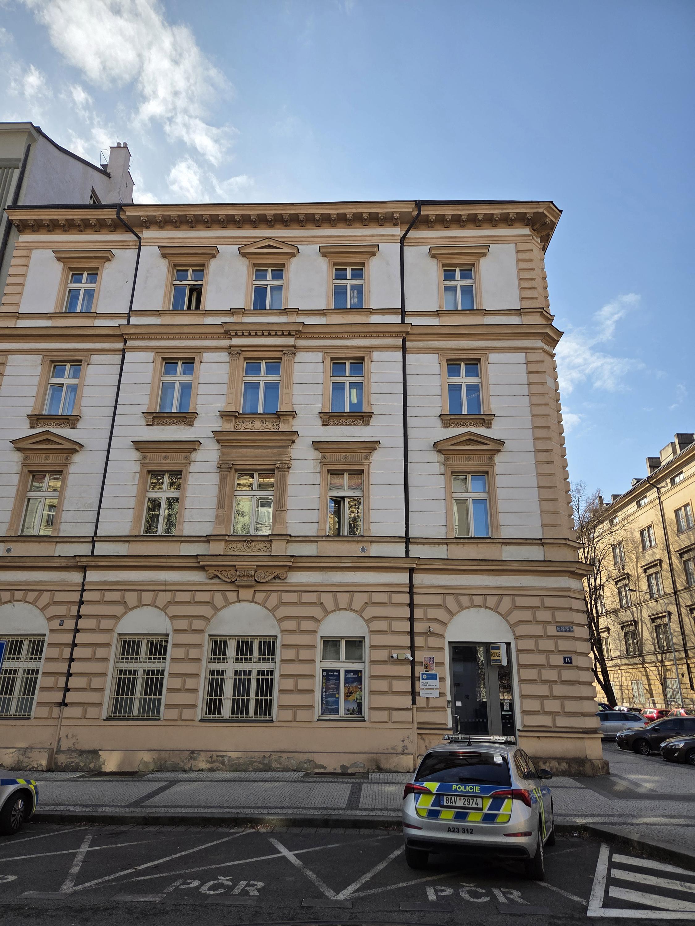 Policie ČR - Místní oddělení Karlín foto 3