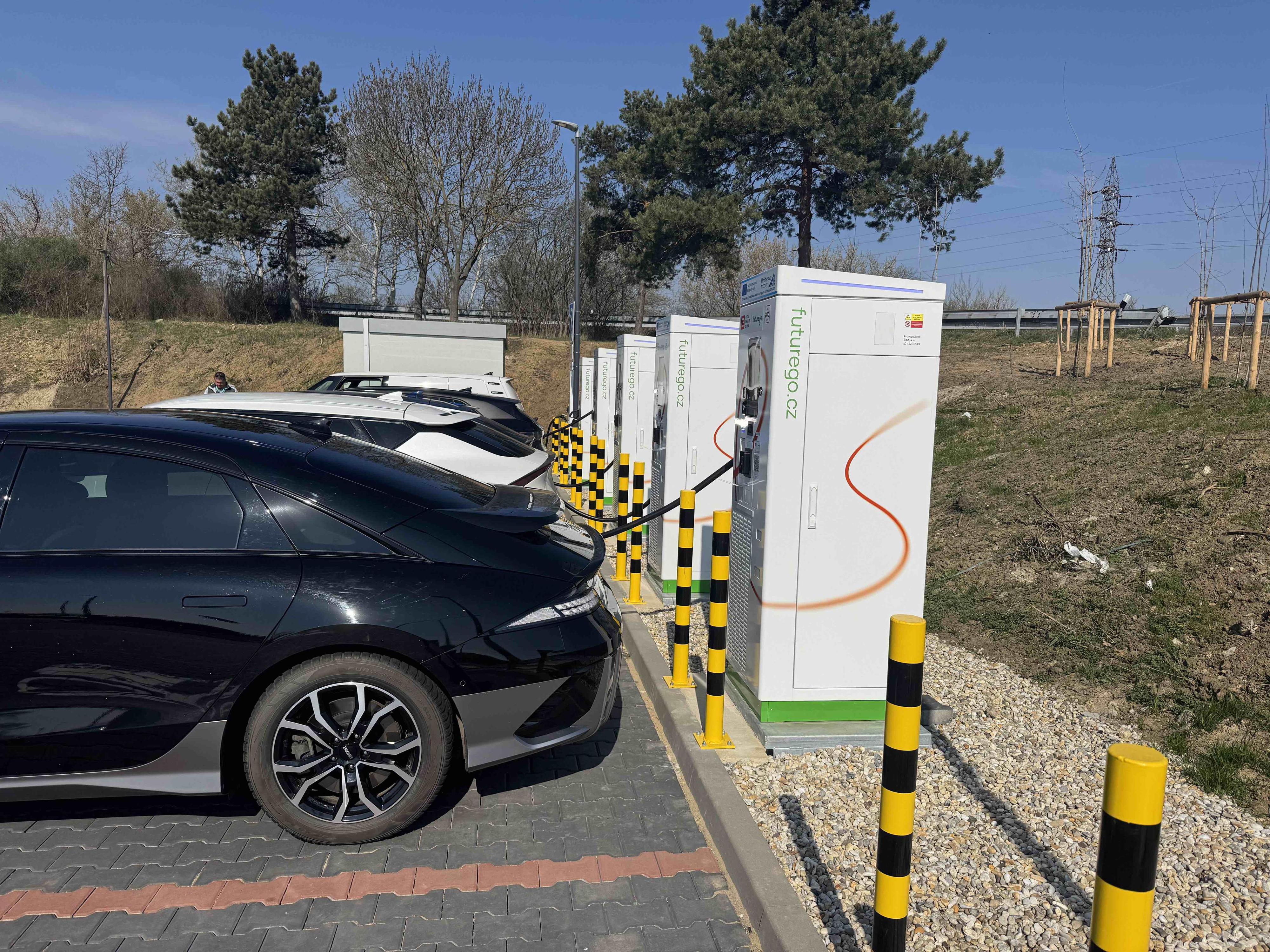 Dobíjecí stanice ČEZ