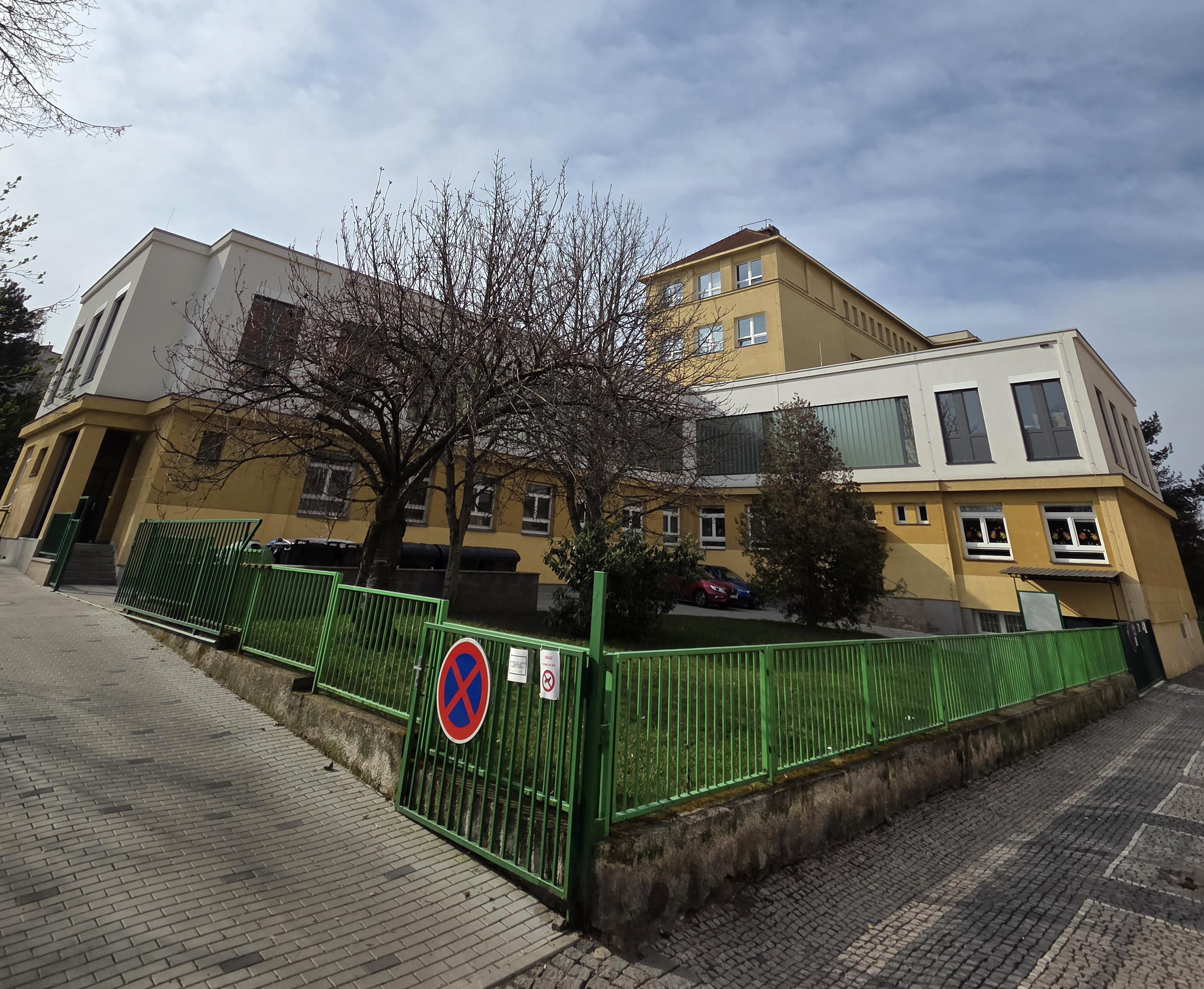 ZŠ Praha 3, Jeseniova foto 3