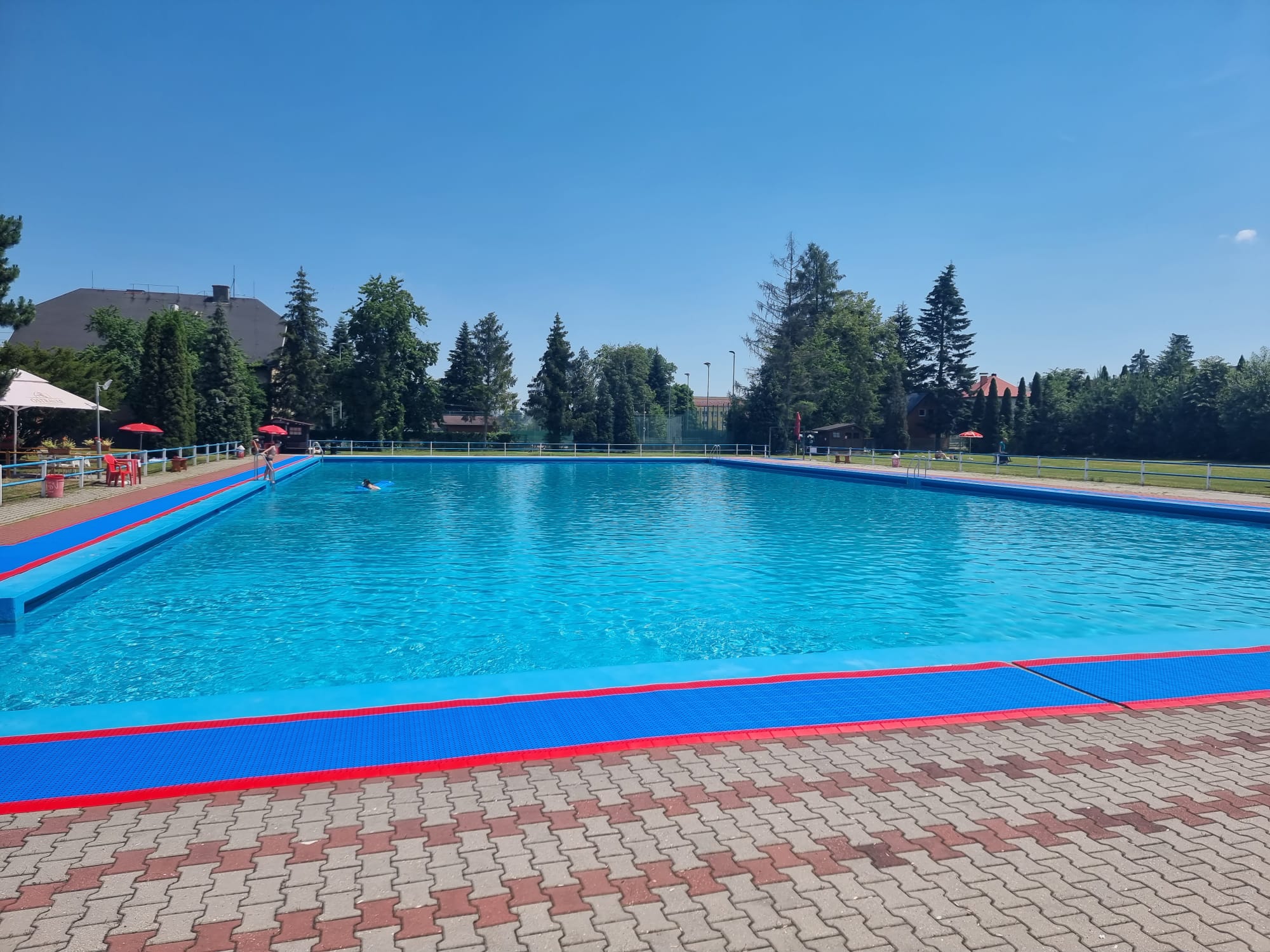 Koupaliště a minigolf Píšť