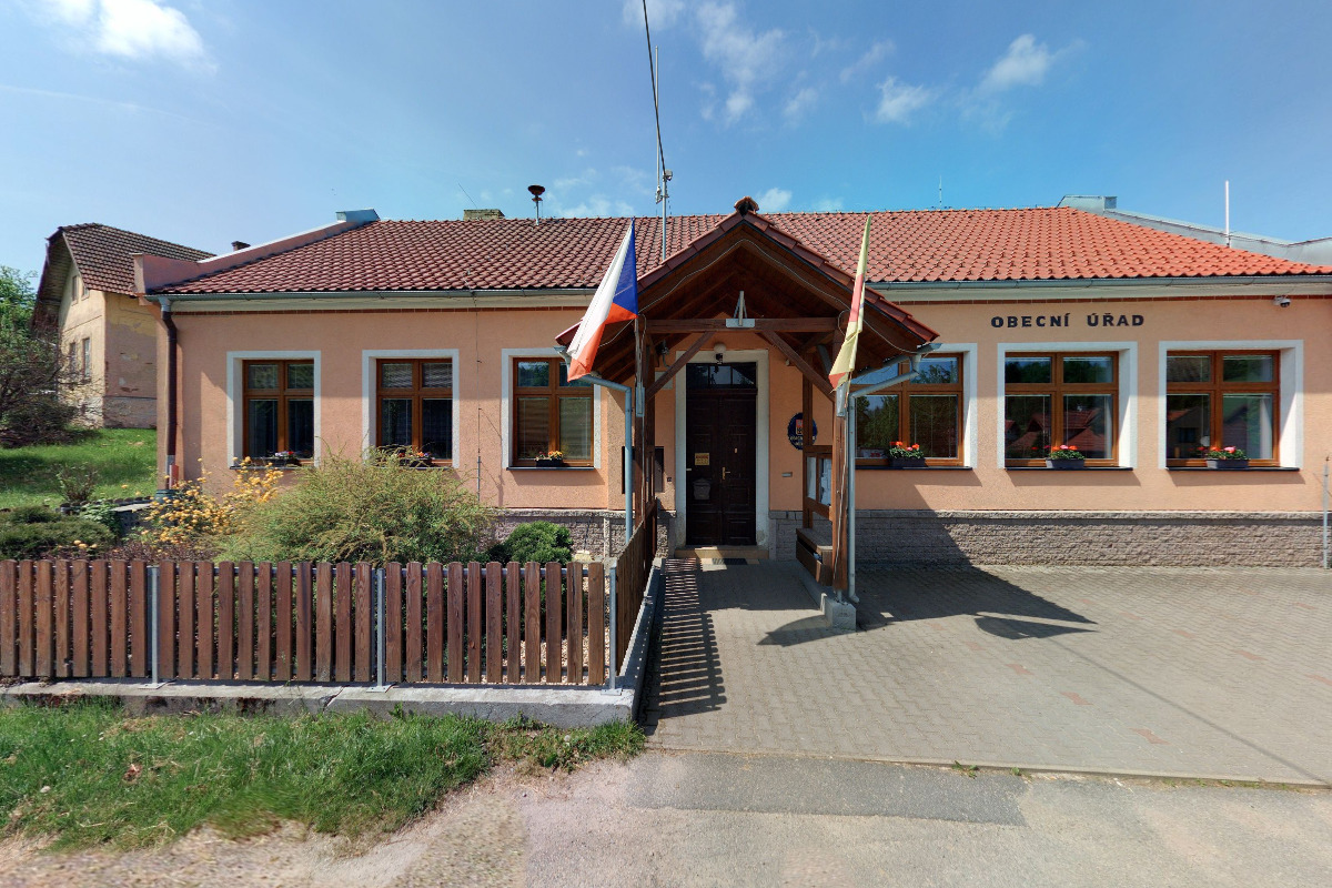 Hodonín - obecní úřad foto 3