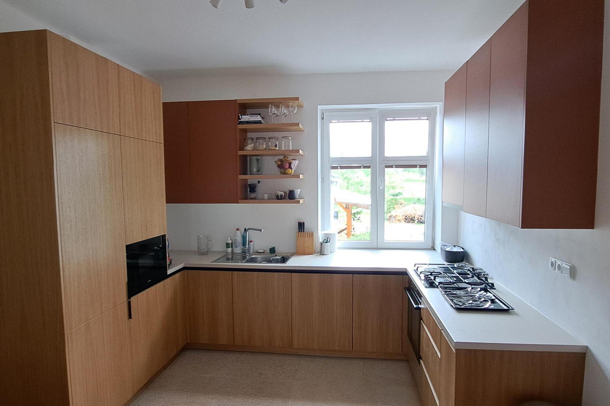 Kuchyně na míru s 3D návrhem a montáží