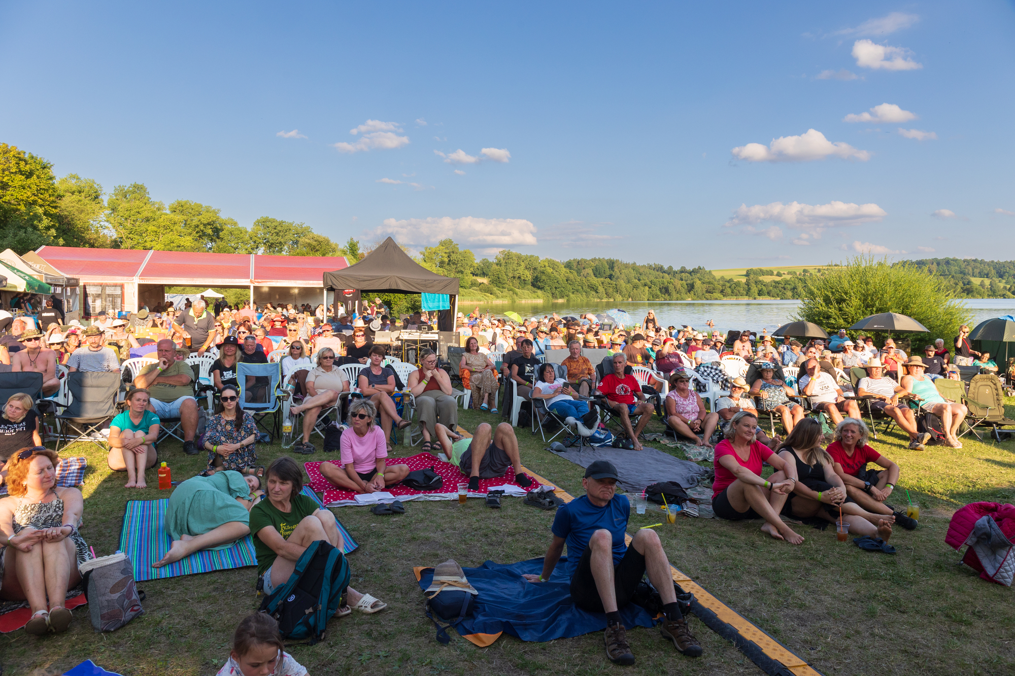 Hudební festival HROŠENÍ NA ŘECE foto 2