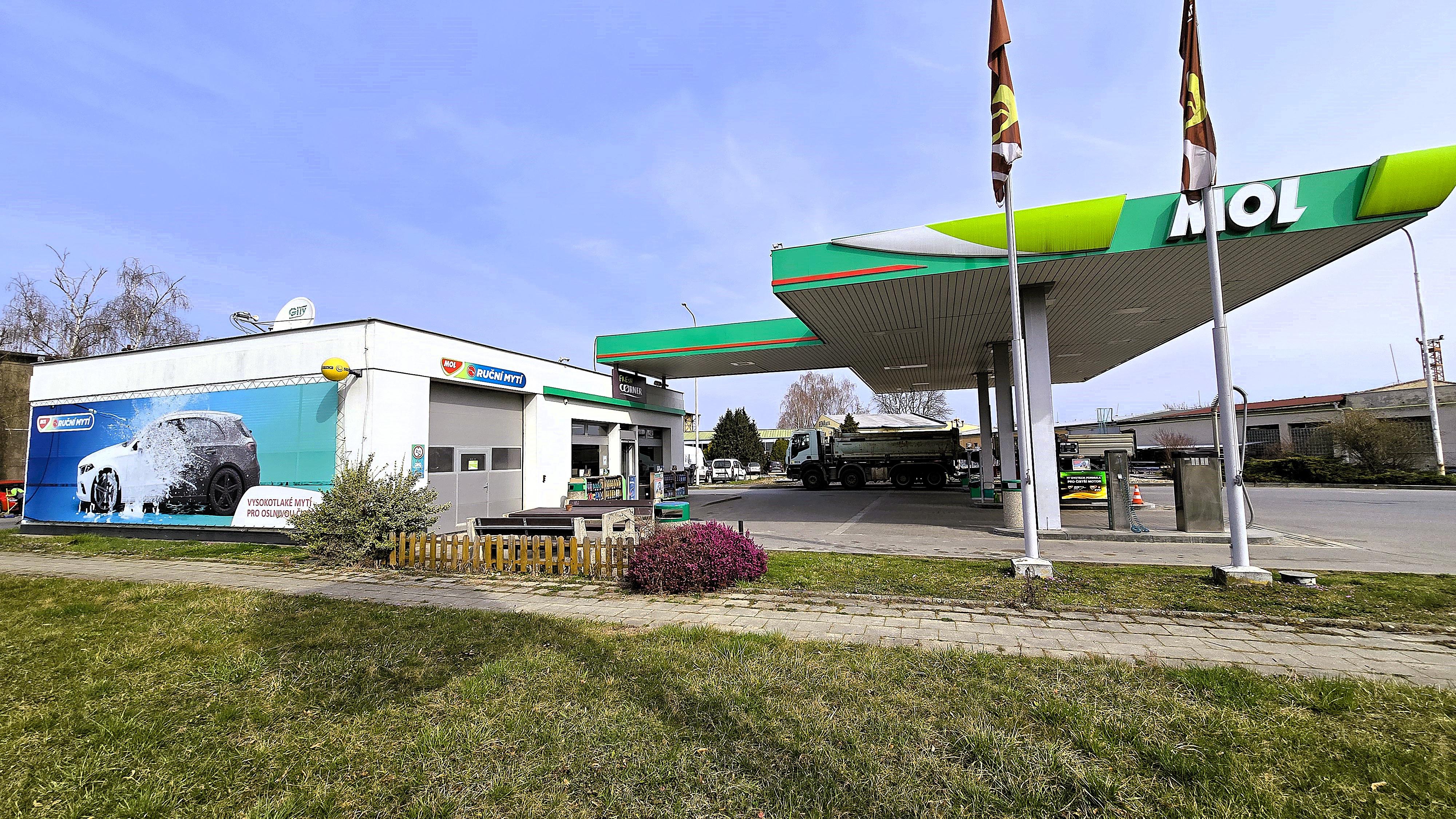 MOL foto 2
