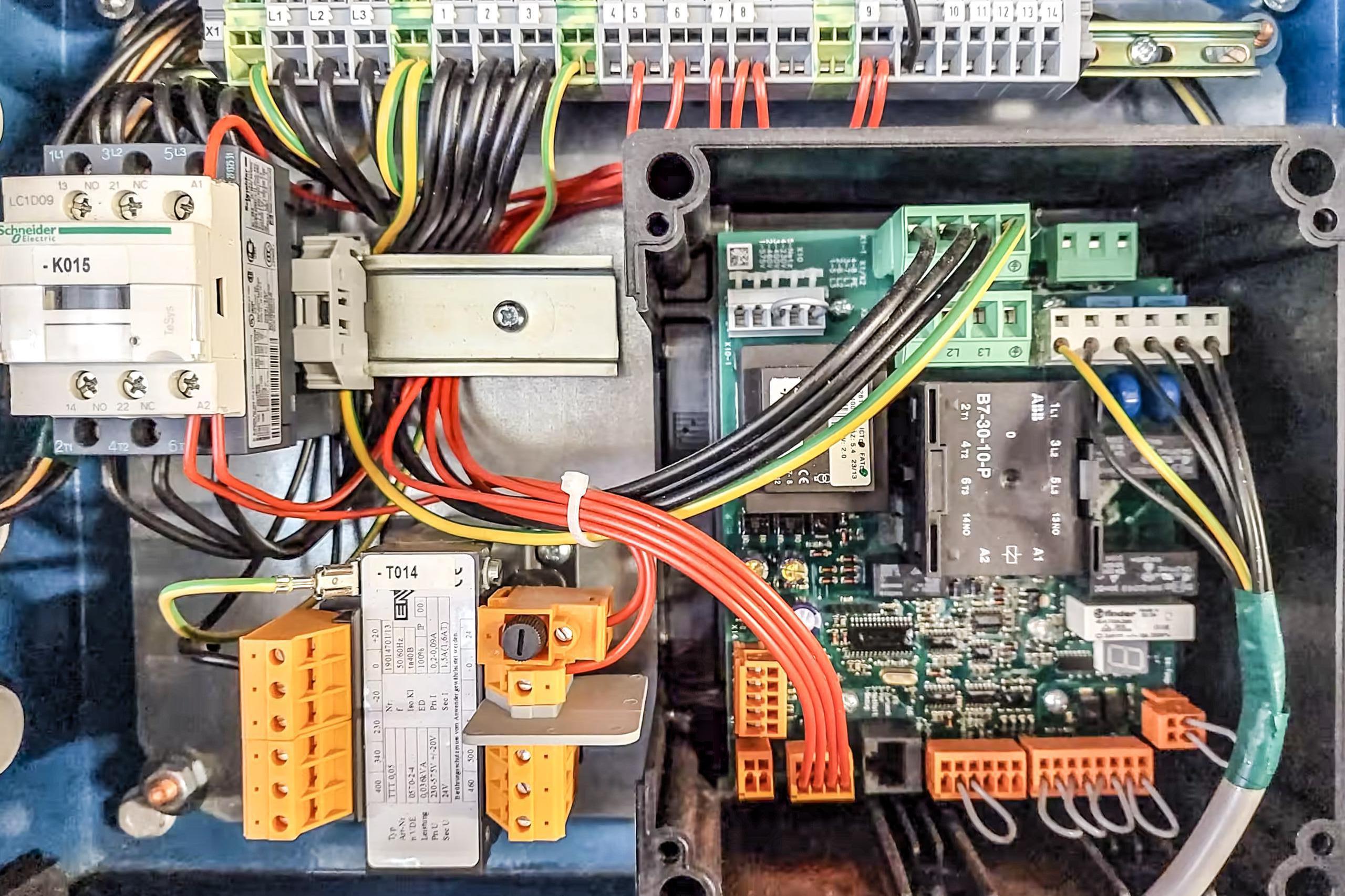 Kompletní silnoproudé práce pro domácnosti i firmy