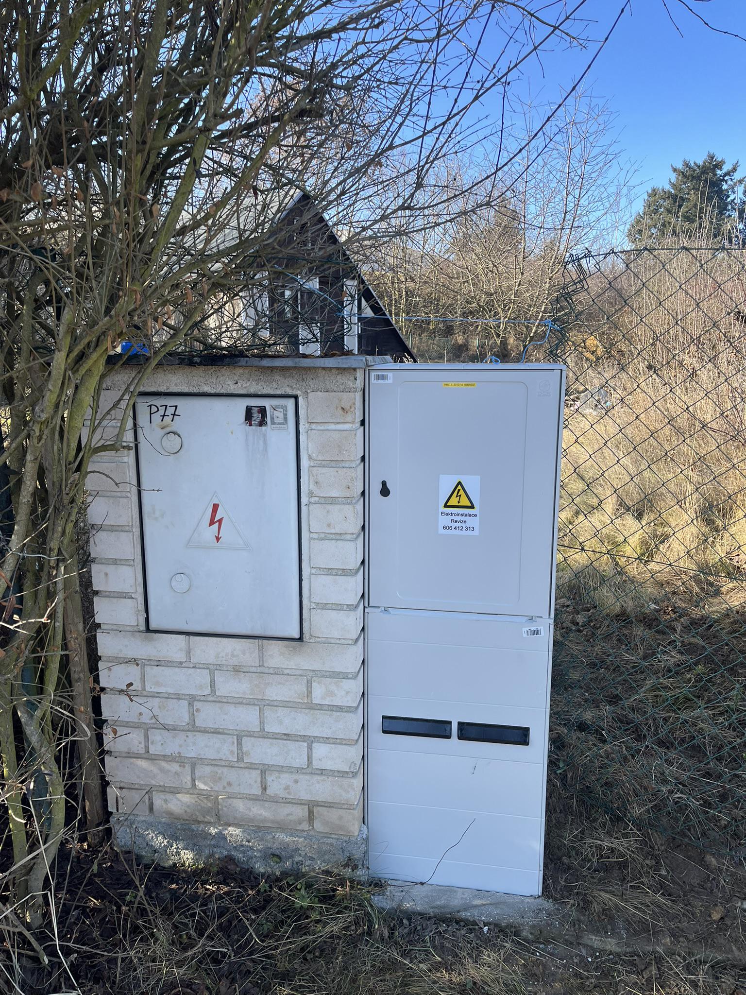 Nešvara Petr - elektrikář, revizní technik elektro foto 2