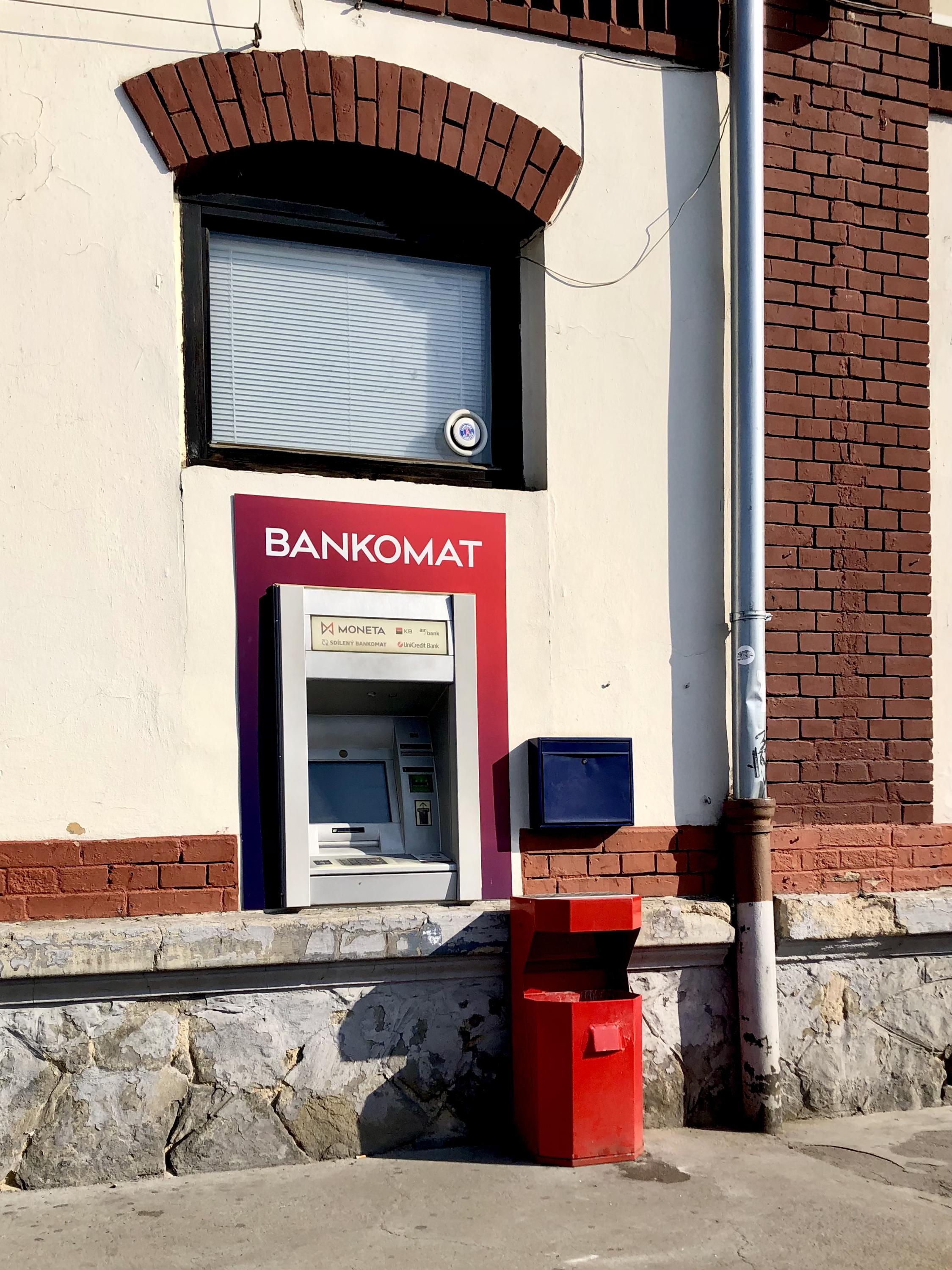 Bankomat MONETA Money Bank foto 6
