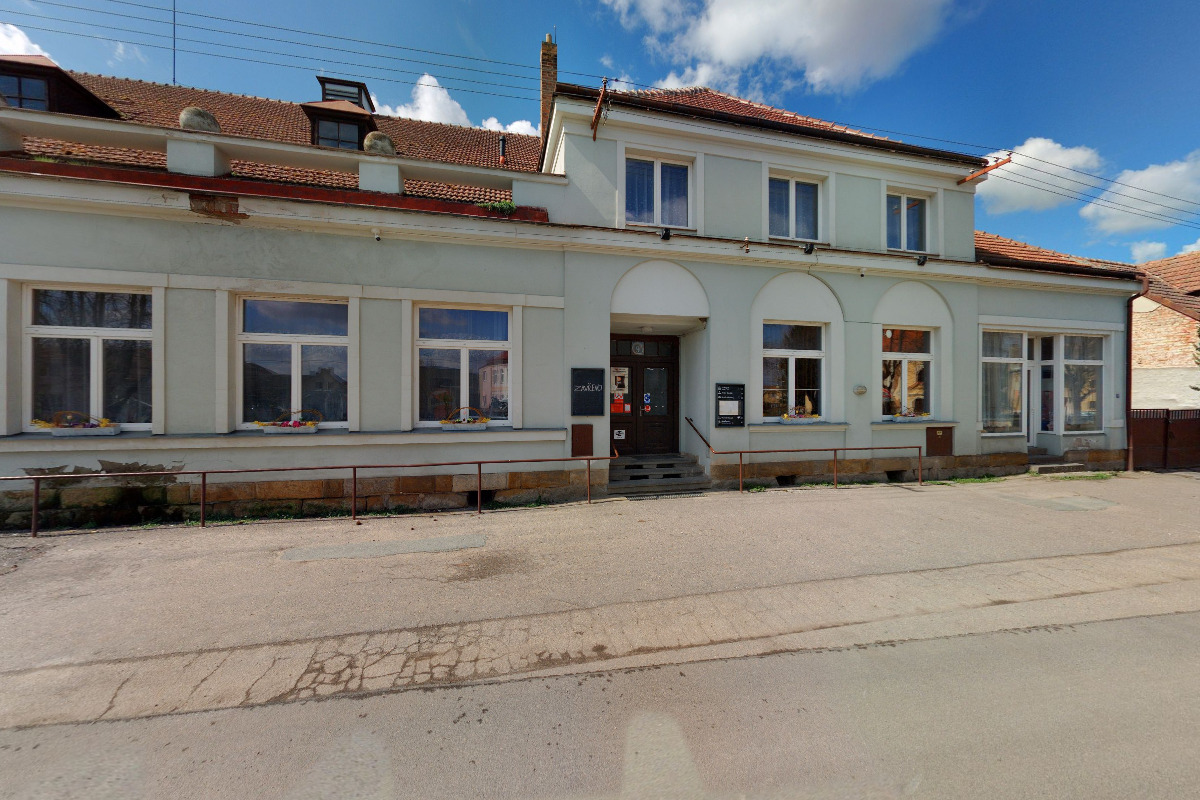 BALA - Potraviny u Školy