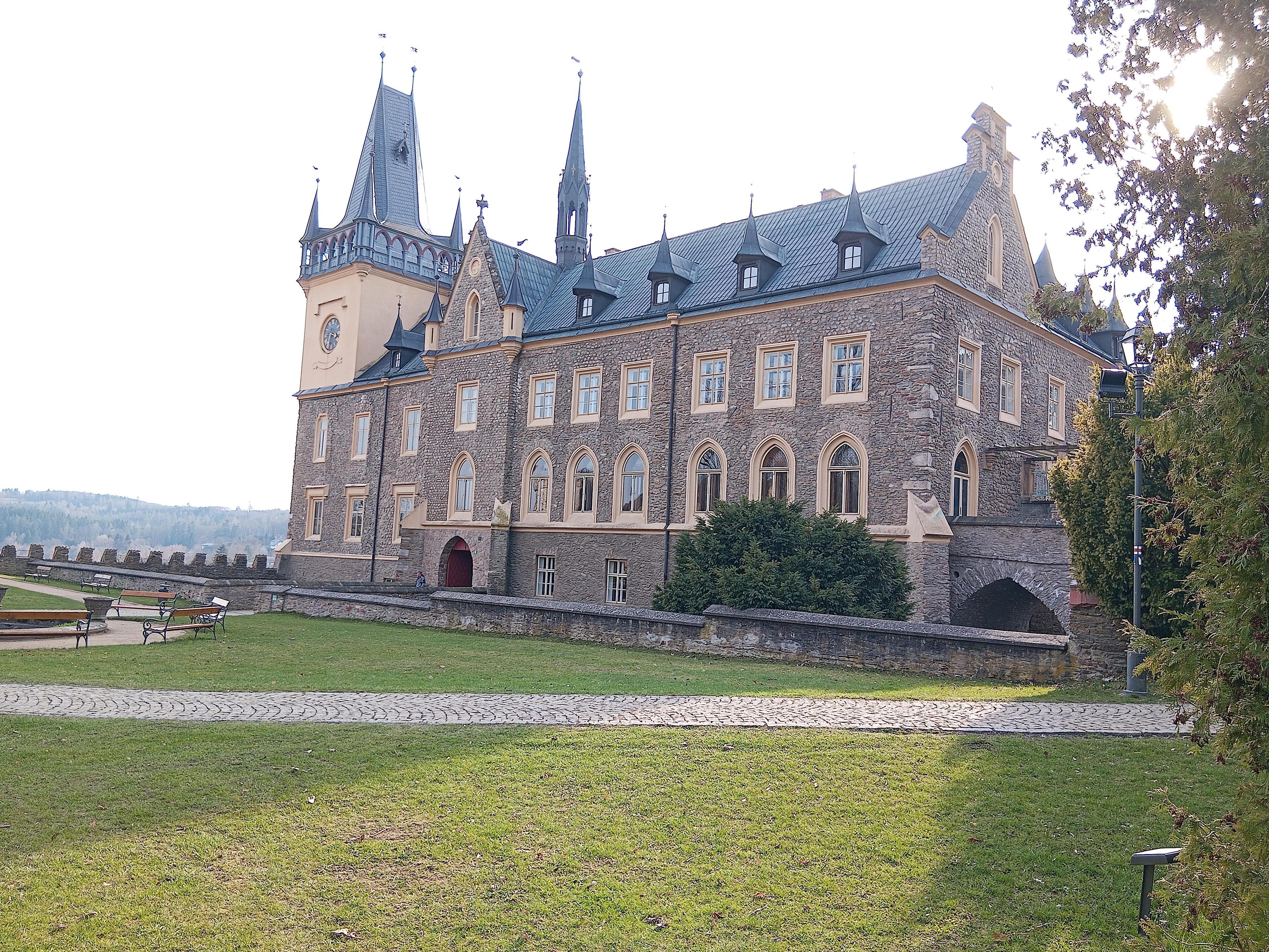 Zámek Zruč nad Sázavou