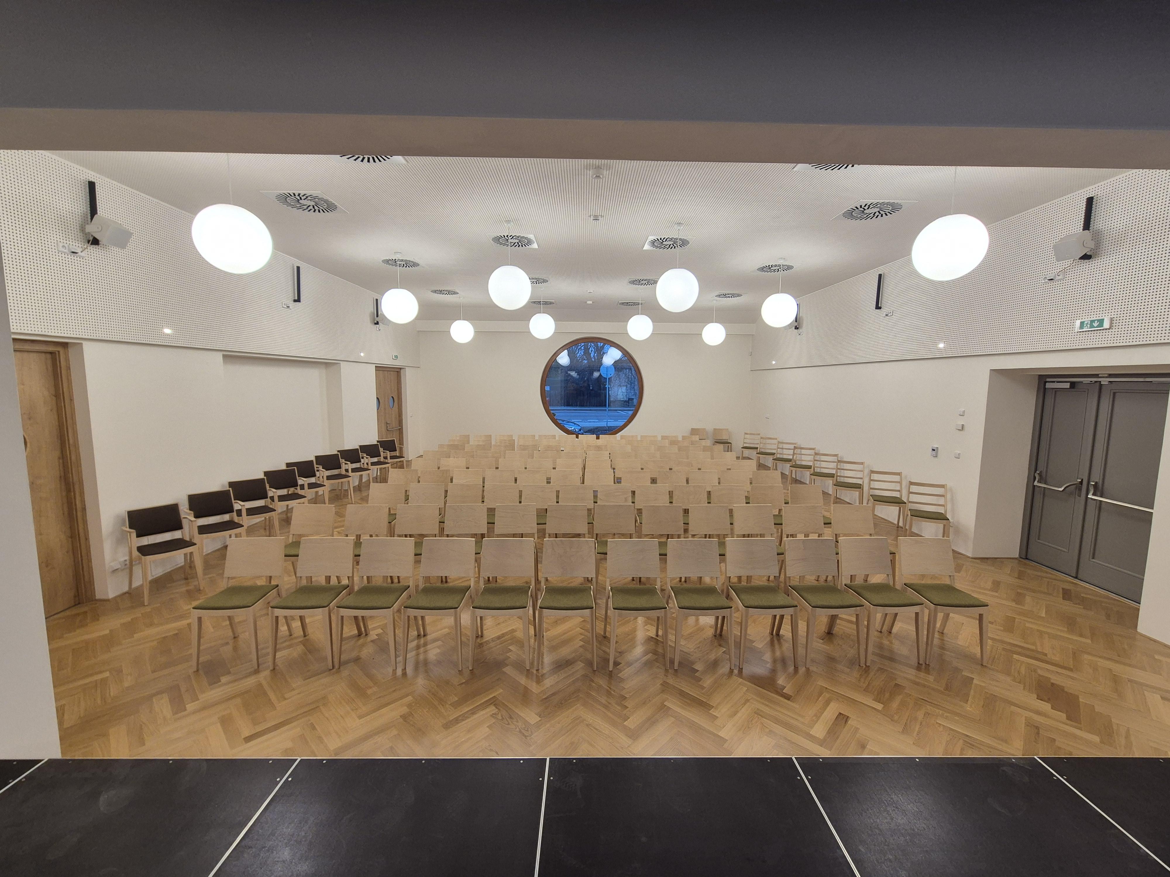 Obecní dům Devítka foto 3