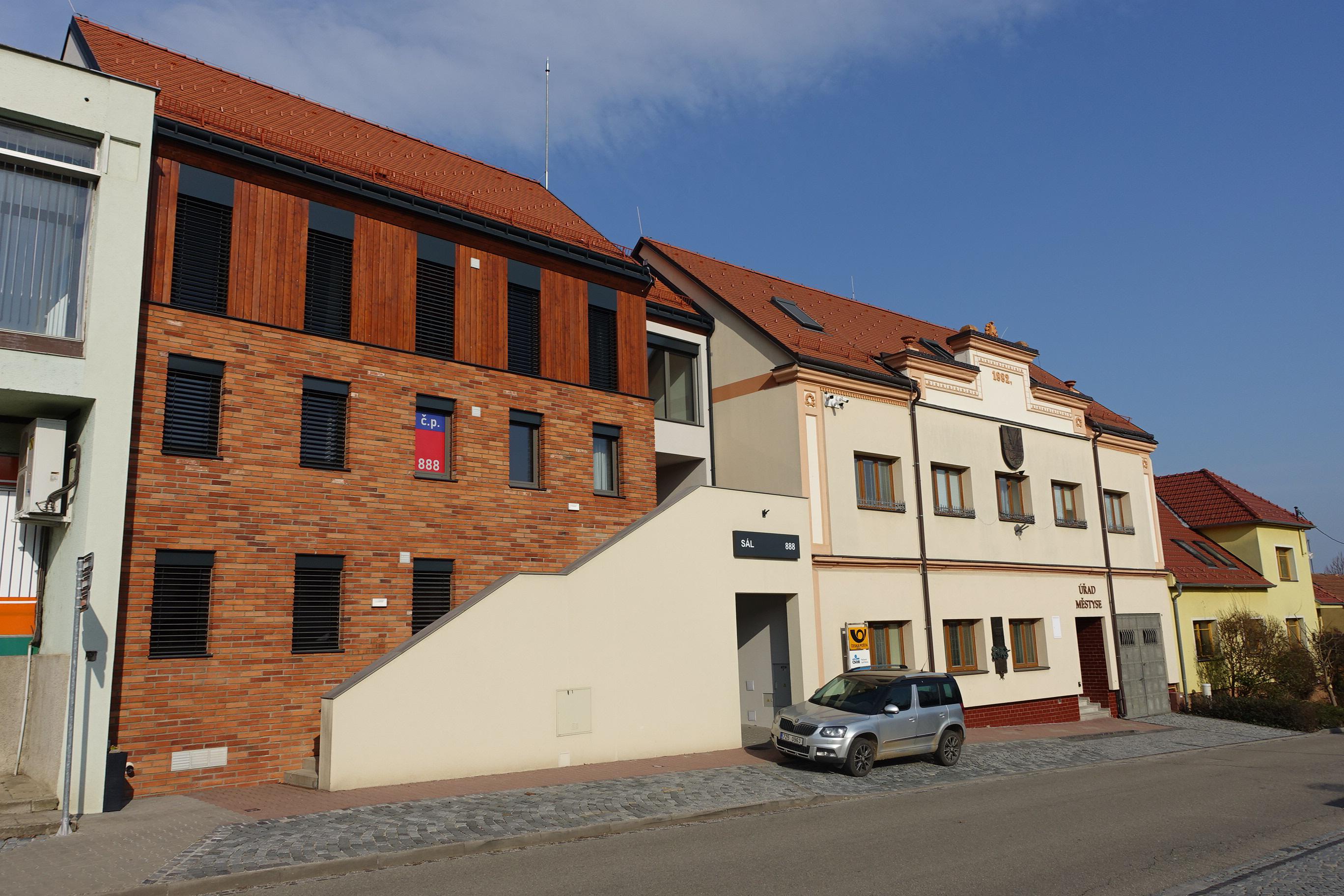 Polešovice - úřad městyse foto 3