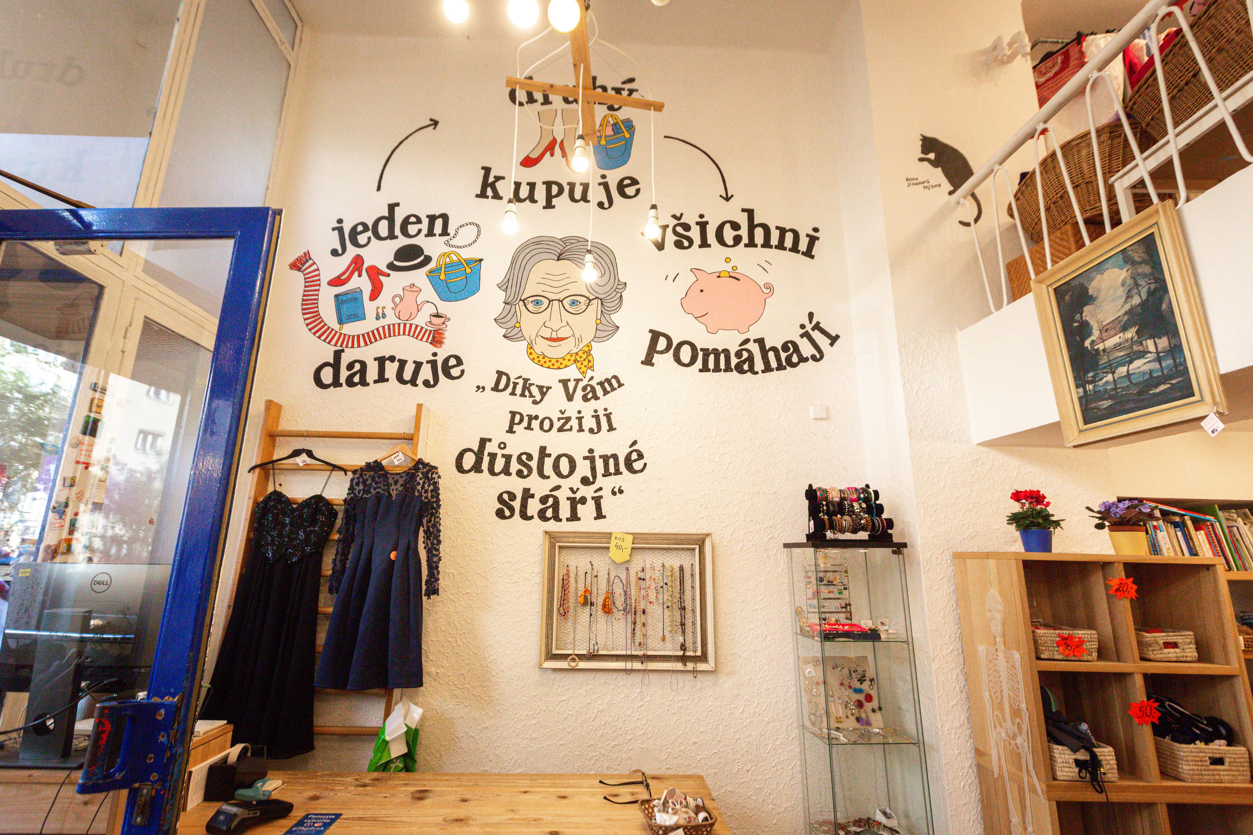 Dobročinný obchod Sue Ryder foto 3