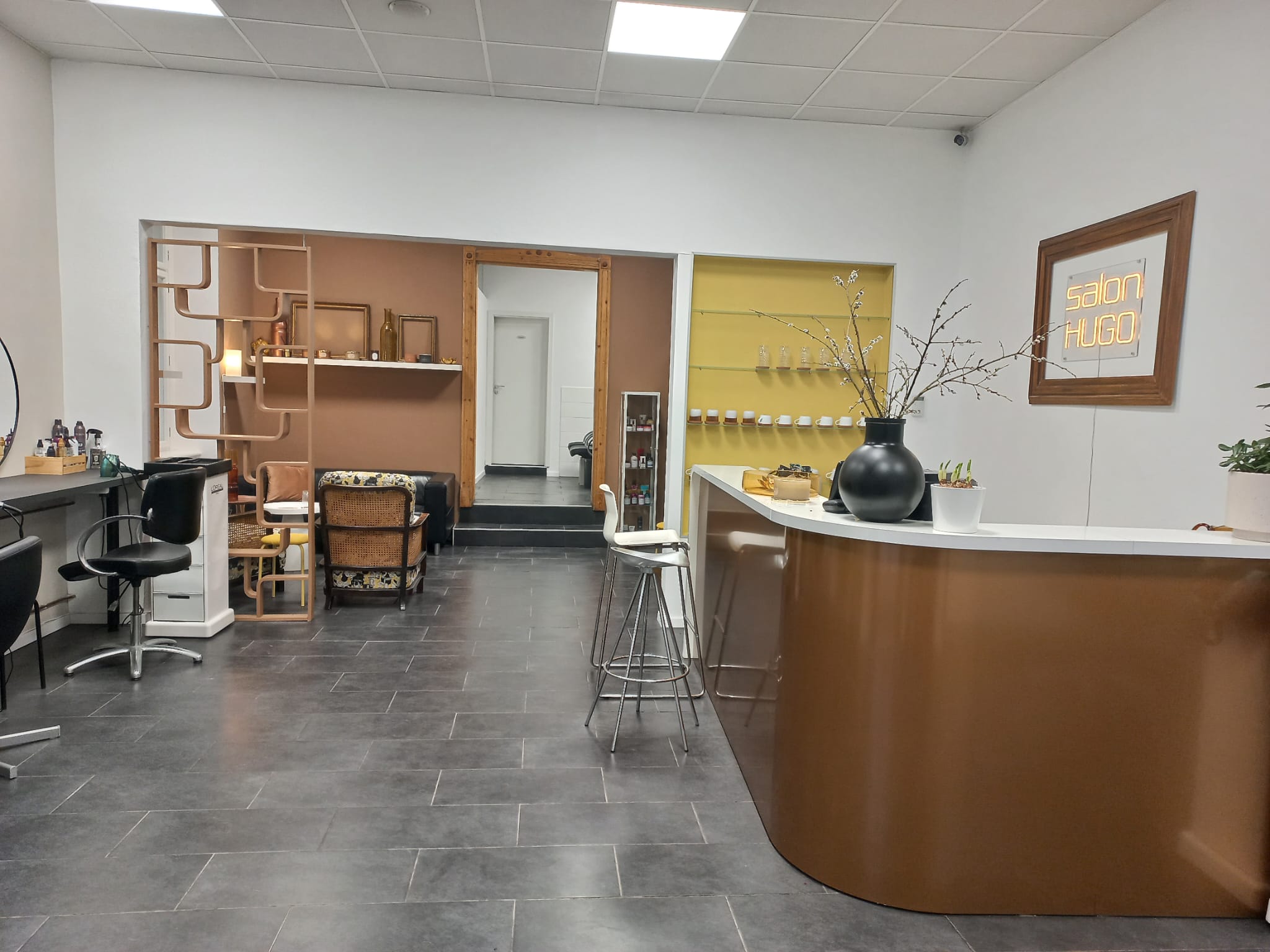 Salon HUGO hair & beauty foto 3