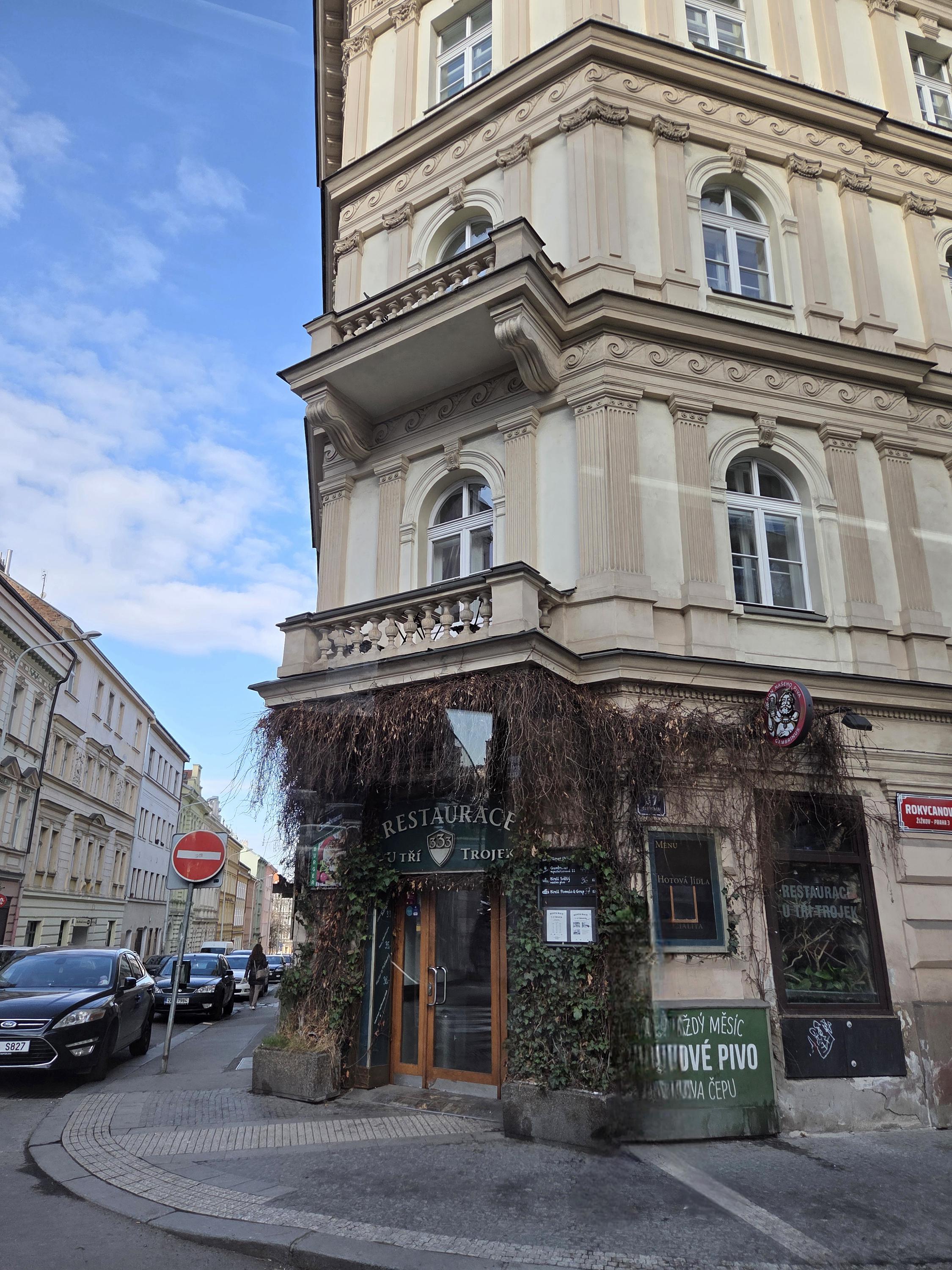 Restaurace U 3 trojek foto 3