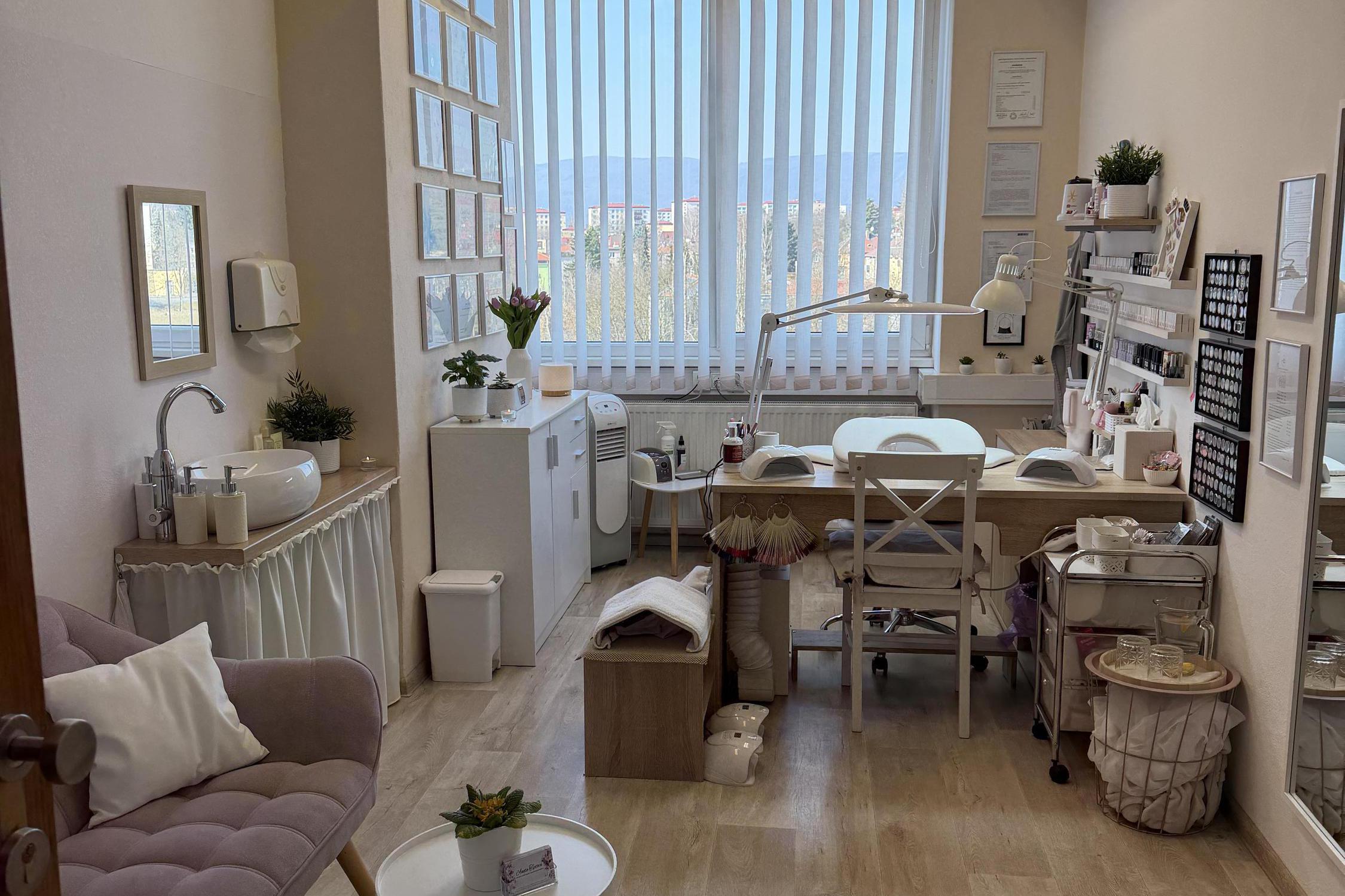 Aneta Dvořáková - nehtové studio foto 1